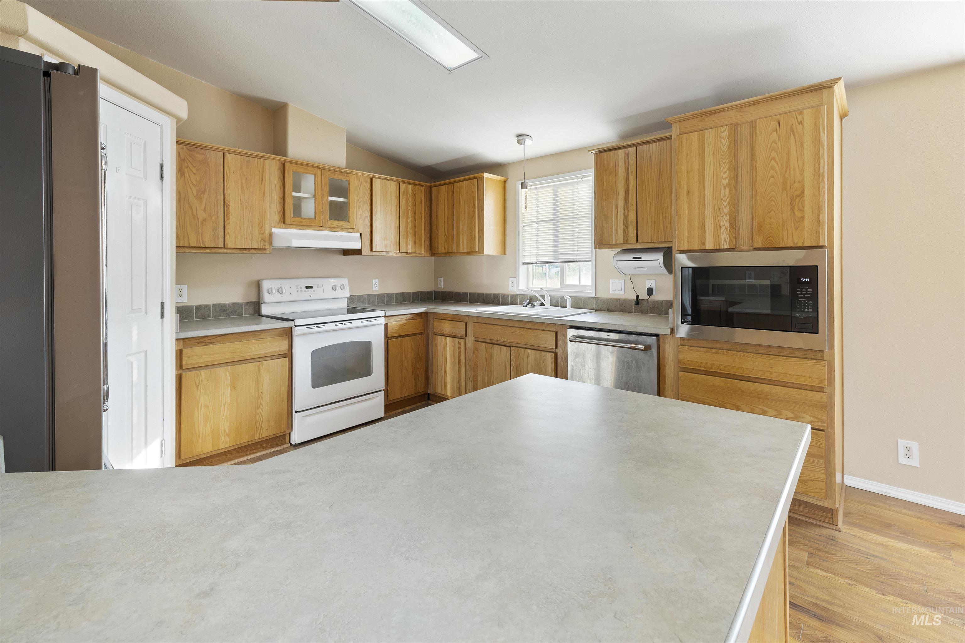 1127 16th ave, Clarkston, Washington 99403, 2 Bedrooms, 2 Bathrooms, Residential For Sale, Price $319,900, 98998752