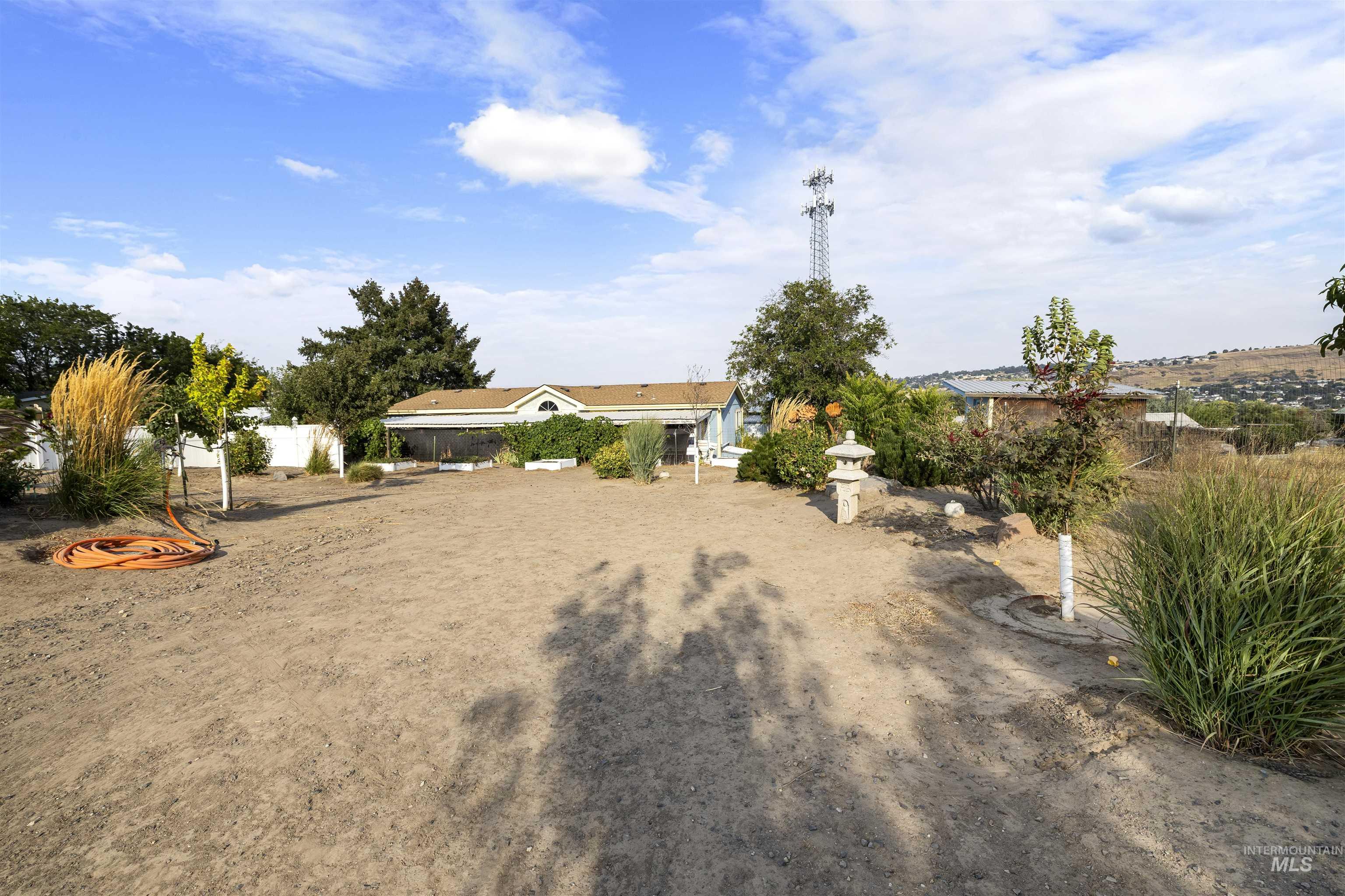 1127 16th ave, Clarkston, Washington 99403, 2 Bedrooms, 2 Bathrooms, Residential For Sale, Price $319,900, 98998752