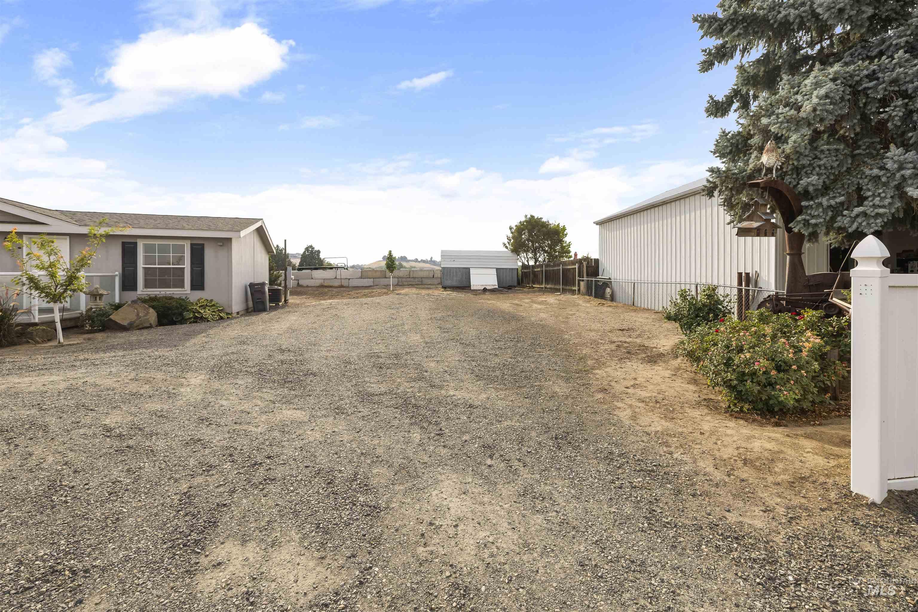 1127 16th ave, Clarkston, Washington 99403, 2 Bedrooms, 2 Bathrooms, Residential For Sale, Price $319,900, 98998752