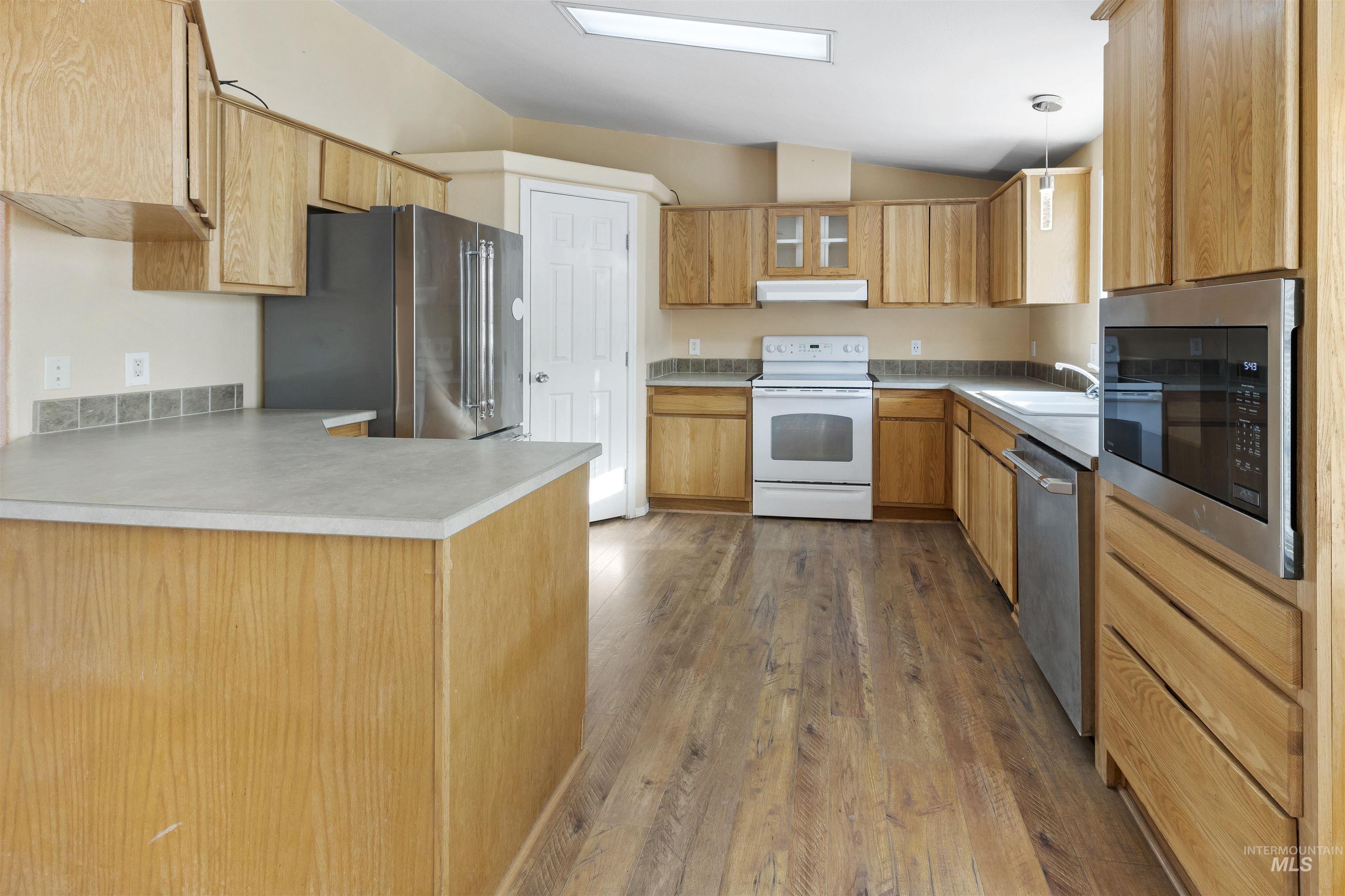 1127 16th ave, Clarkston, Washington 99403, 2 Bedrooms, 2 Bathrooms, Residential For Sale, Price $319,900, 98998752