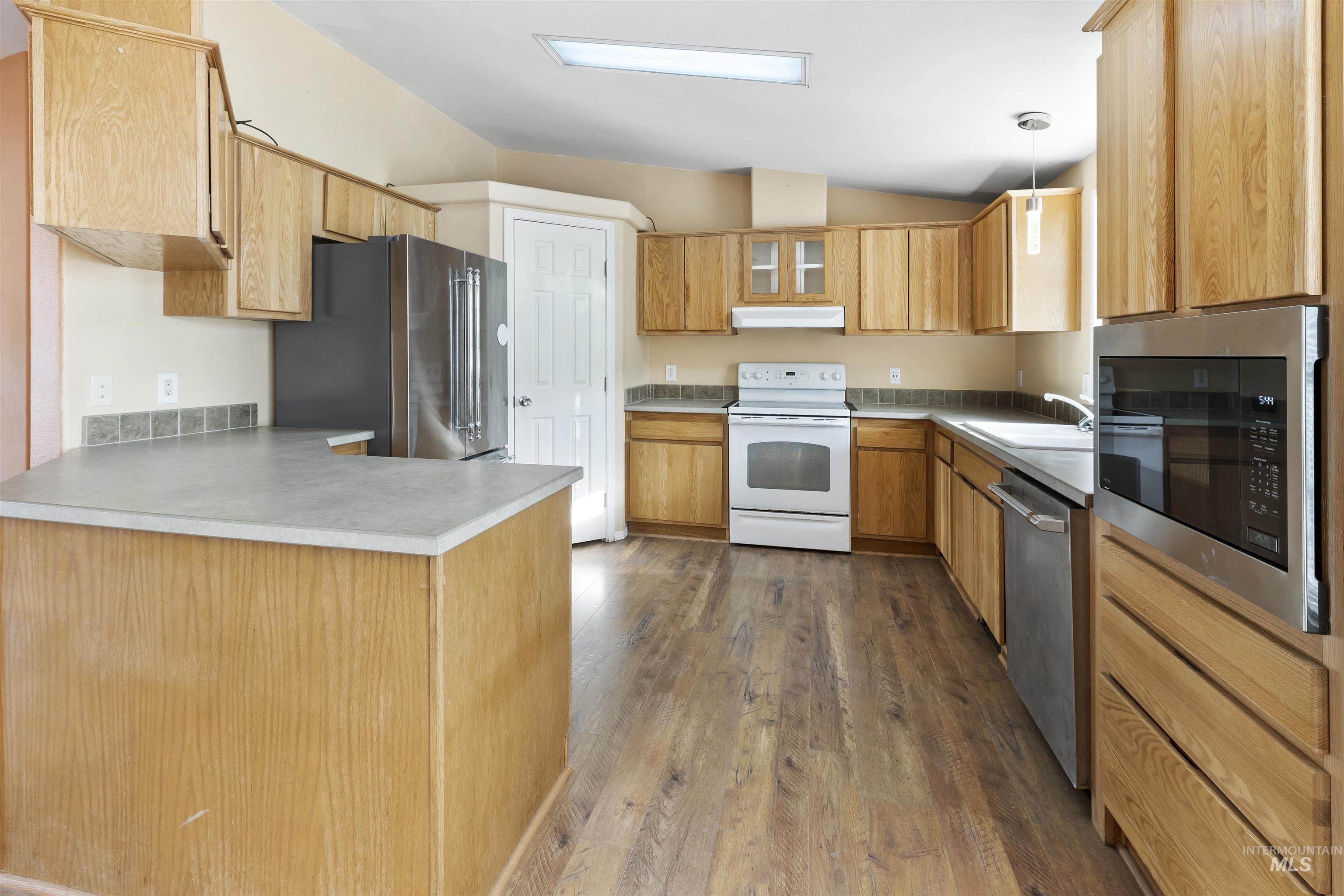 1127 16th ave, Clarkston, Washington 99403, 2 Bedrooms, 2 Bathrooms, Residential For Sale, Price $319,900, 98998752