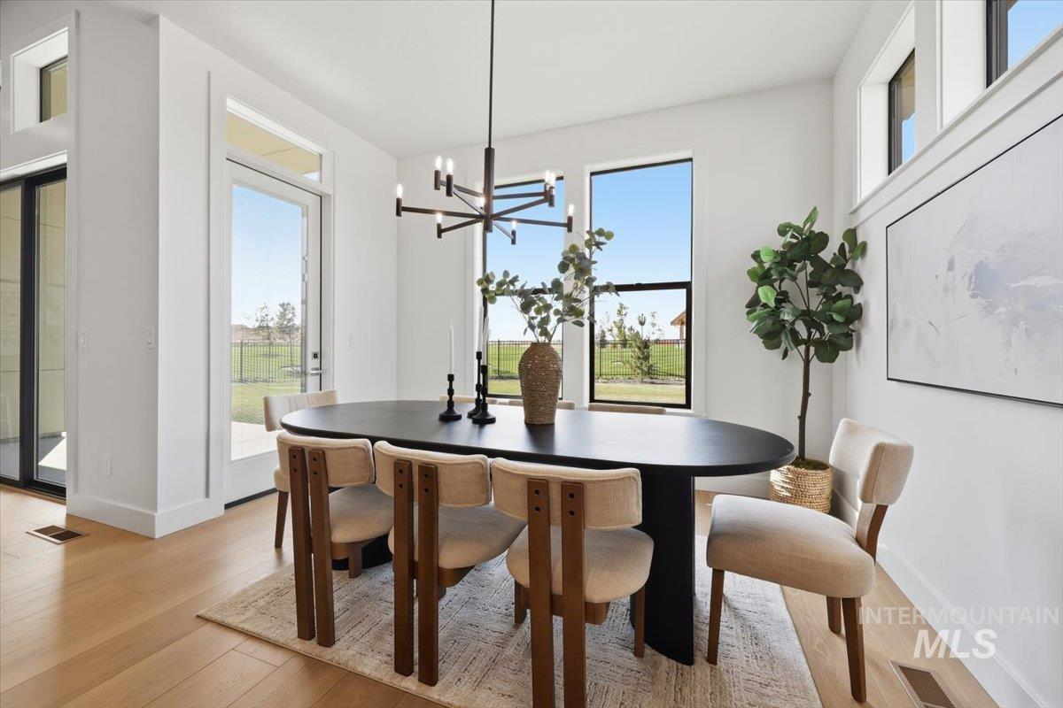 2661 N Buhrstone Ave, Eagle, Idaho 83616, 3 Bedrooms, 2.5 Bathrooms, Residential For Sale, Price $899,900, 98998753