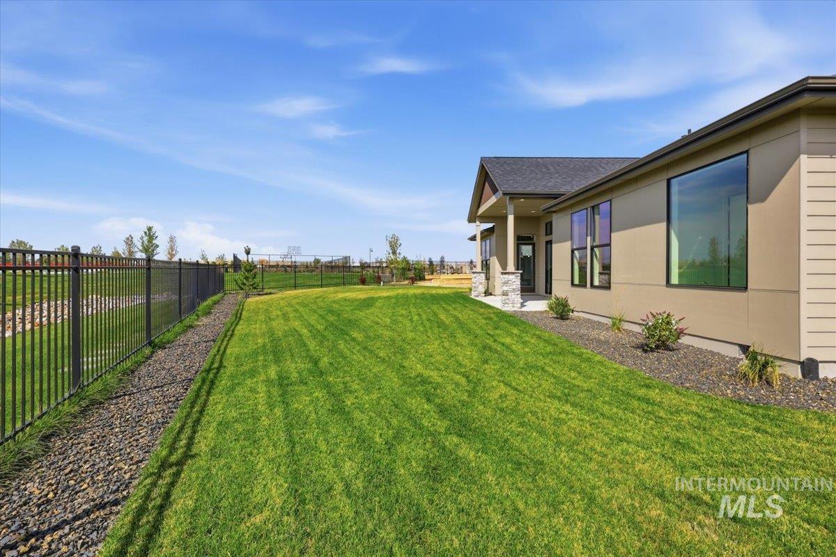 2661 N Buhrstone Ave, Eagle, Idaho 83616, 3 Bedrooms, 2.5 Bathrooms, Residential For Sale, Price $899,900, 98998753