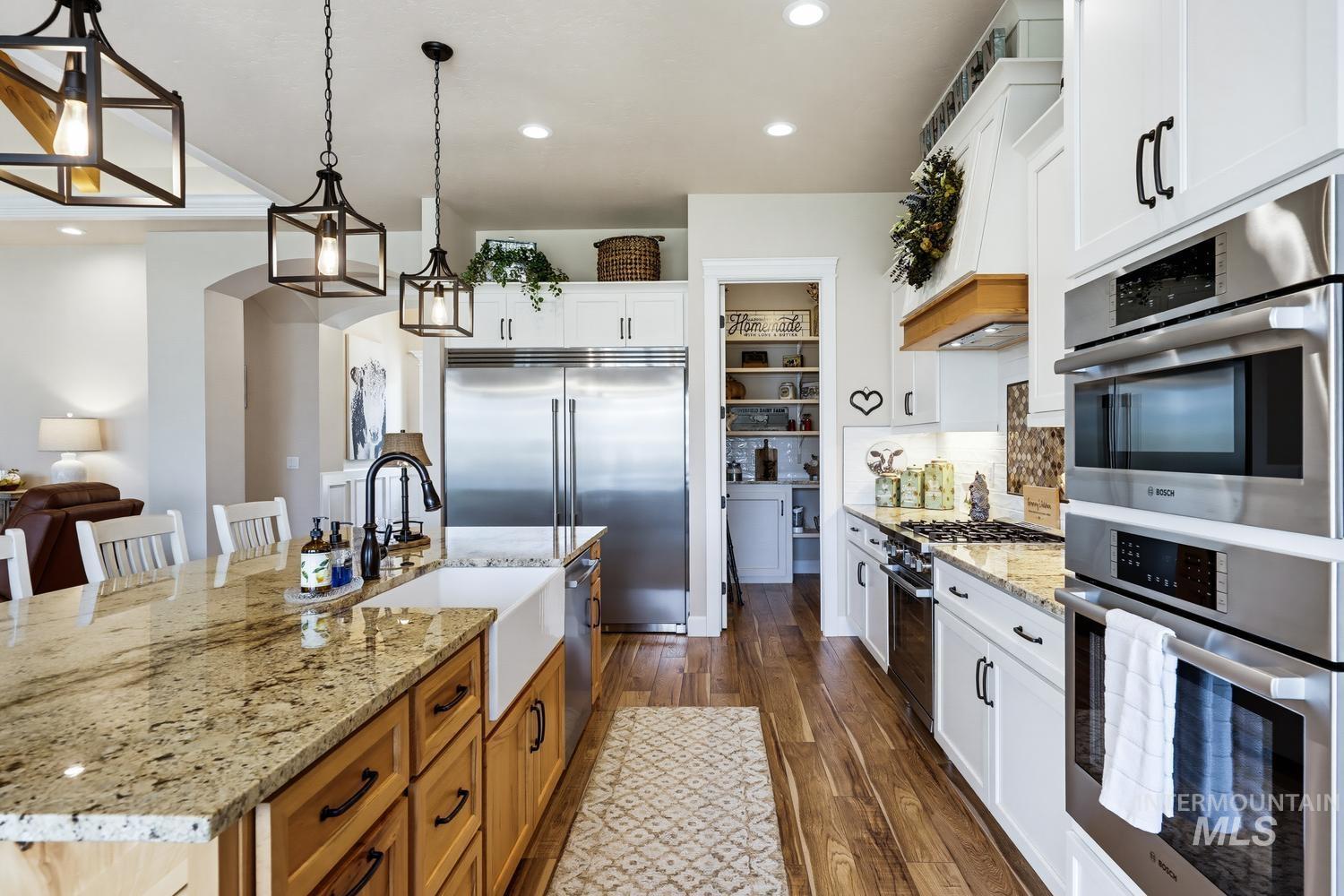 367 Bard, Middleton, Idaho 83644, 3 Bedrooms, 2.5 Bathrooms, Residential For Sale, Price $1,025,000, 98998754