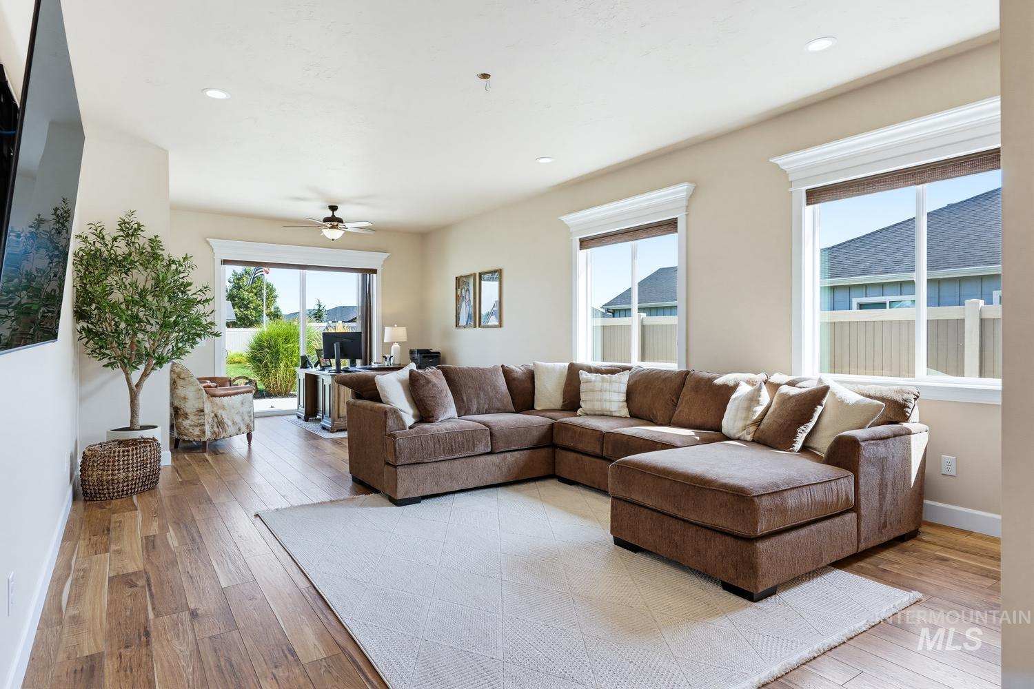 367 Bard, Middleton, Idaho 83644, 3 Bedrooms, 2.5 Bathrooms, Residential For Sale, Price $1,025,000, 98998754