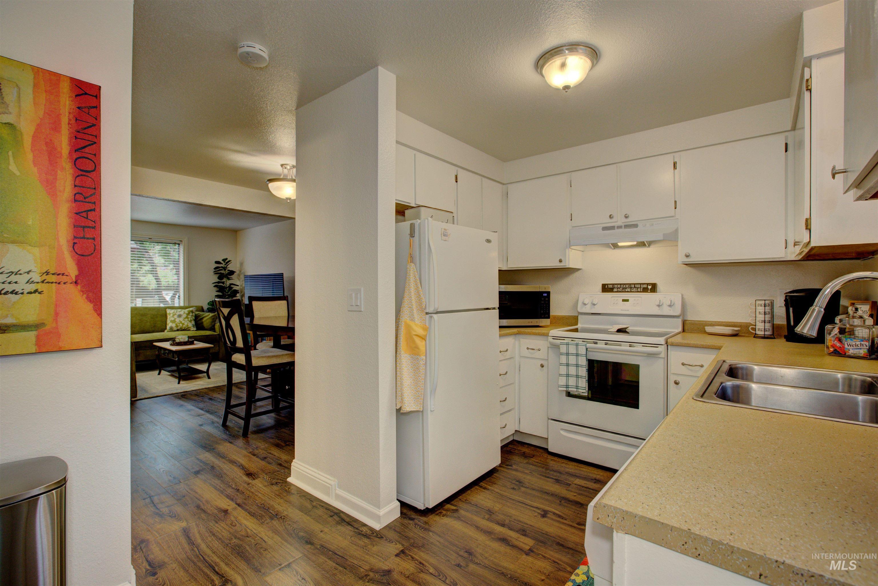 618 E Pennsylvania St, Boise, Idaho 83706, 2 Bedrooms, 1.5 Bathrooms, Residential For Sale, Price $302,000, 98998756