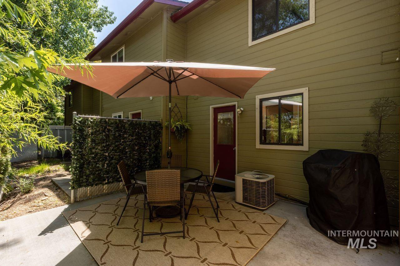 618 E Pennsylvania St, Boise, Idaho 83706, 2 Bedrooms, 1.5 Bathrooms, Residential For Sale, Price $302,000, 98998756