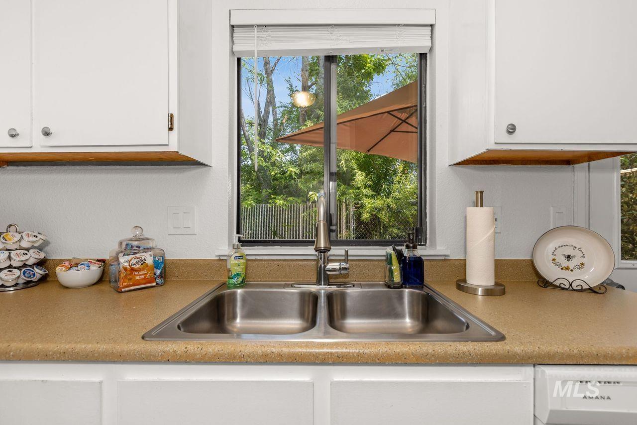 618 E Pennsylvania St, Boise, Idaho 83706, 2 Bedrooms, 1.5 Bathrooms, Residential For Sale, Price $302,000, 98998756
