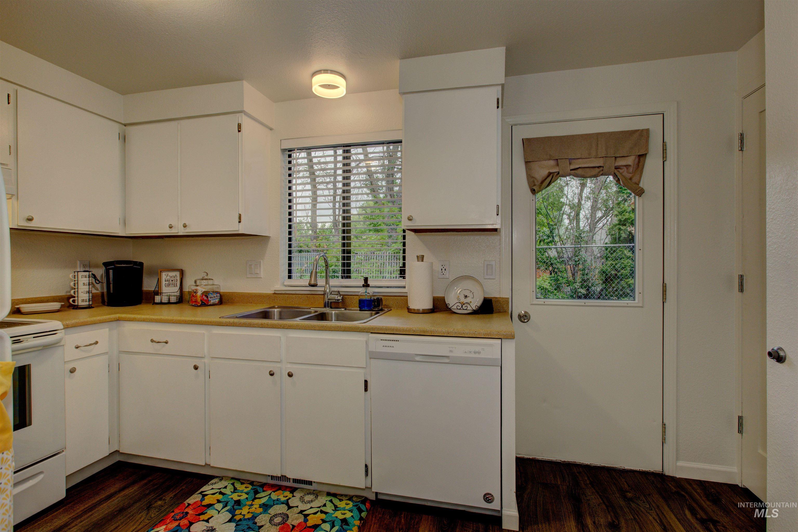 618 E Pennsylvania St, Boise, Idaho 83706, 2 Bedrooms, 1.5 Bathrooms, Residential For Sale, Price $302,000, 98998756