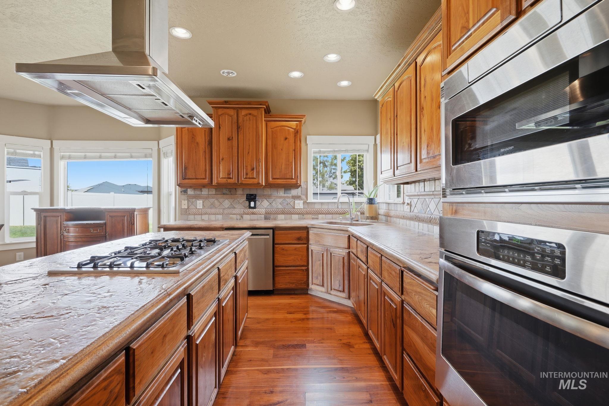 15585 Toscano Pl, Caldwell, Idaho 83607, 4 Bedrooms, 3.5 Bathrooms, Residential For Sale, Price $699,000, 98998758