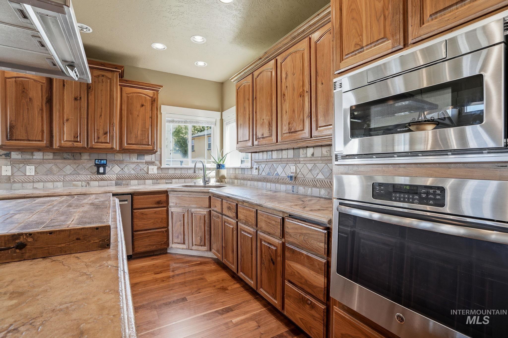 15585 Toscano Pl, Caldwell, Idaho 83607, 4 Bedrooms, 3.5 Bathrooms, Residential For Sale, Price $699,000, 98998758