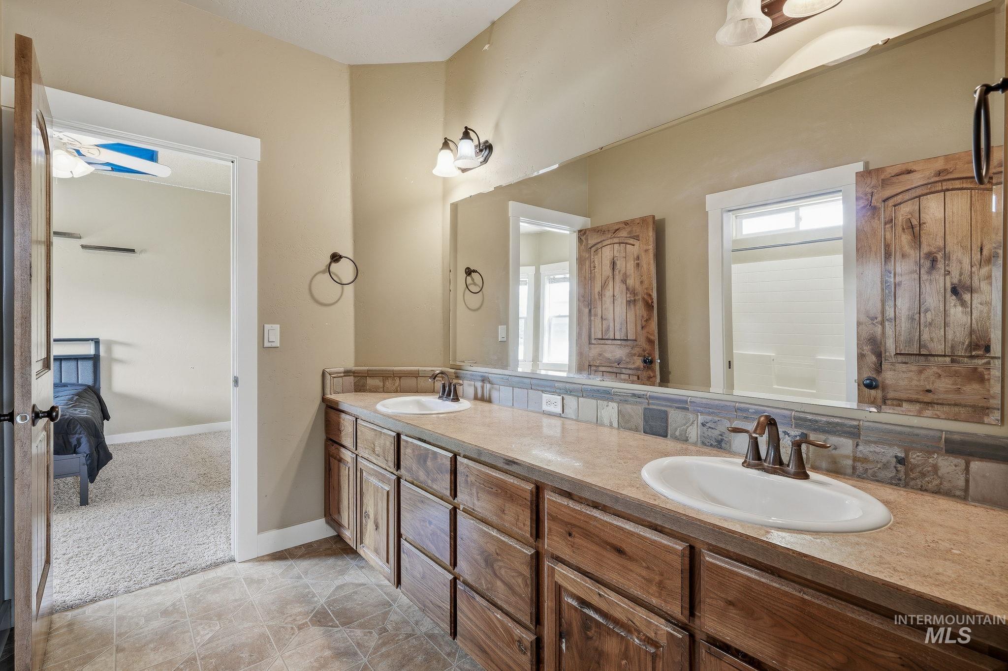 15585 Toscano Pl, Caldwell, Idaho 83607, 4 Bedrooms, 3.5 Bathrooms, Residential For Sale, Price $699,000, 98998758