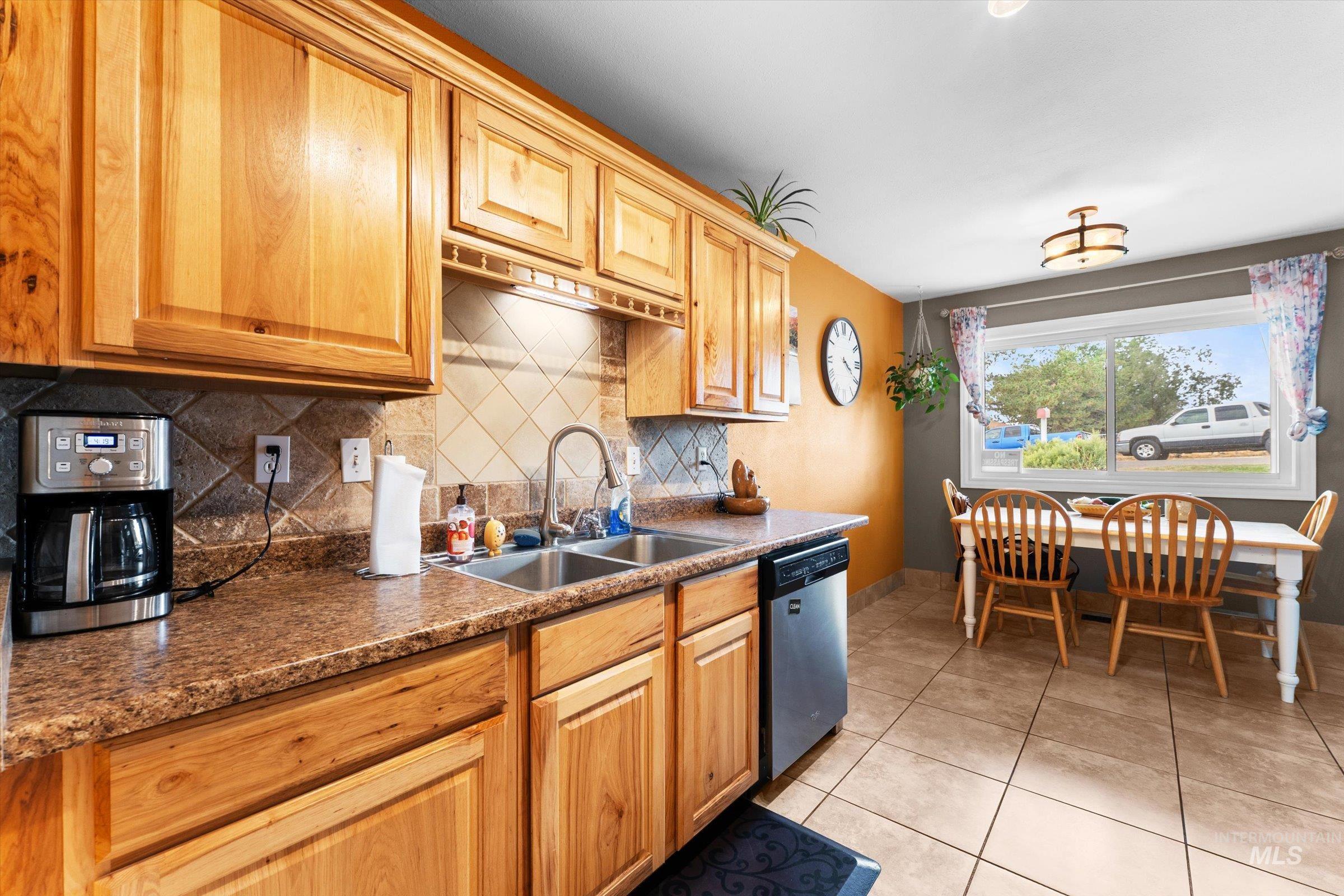 9860 W Fox Ridge Drive, Boise, Idaho 83709, 3 Bedrooms, 1 Bathroom, Residential For Sale, Price $385,000, 98998760