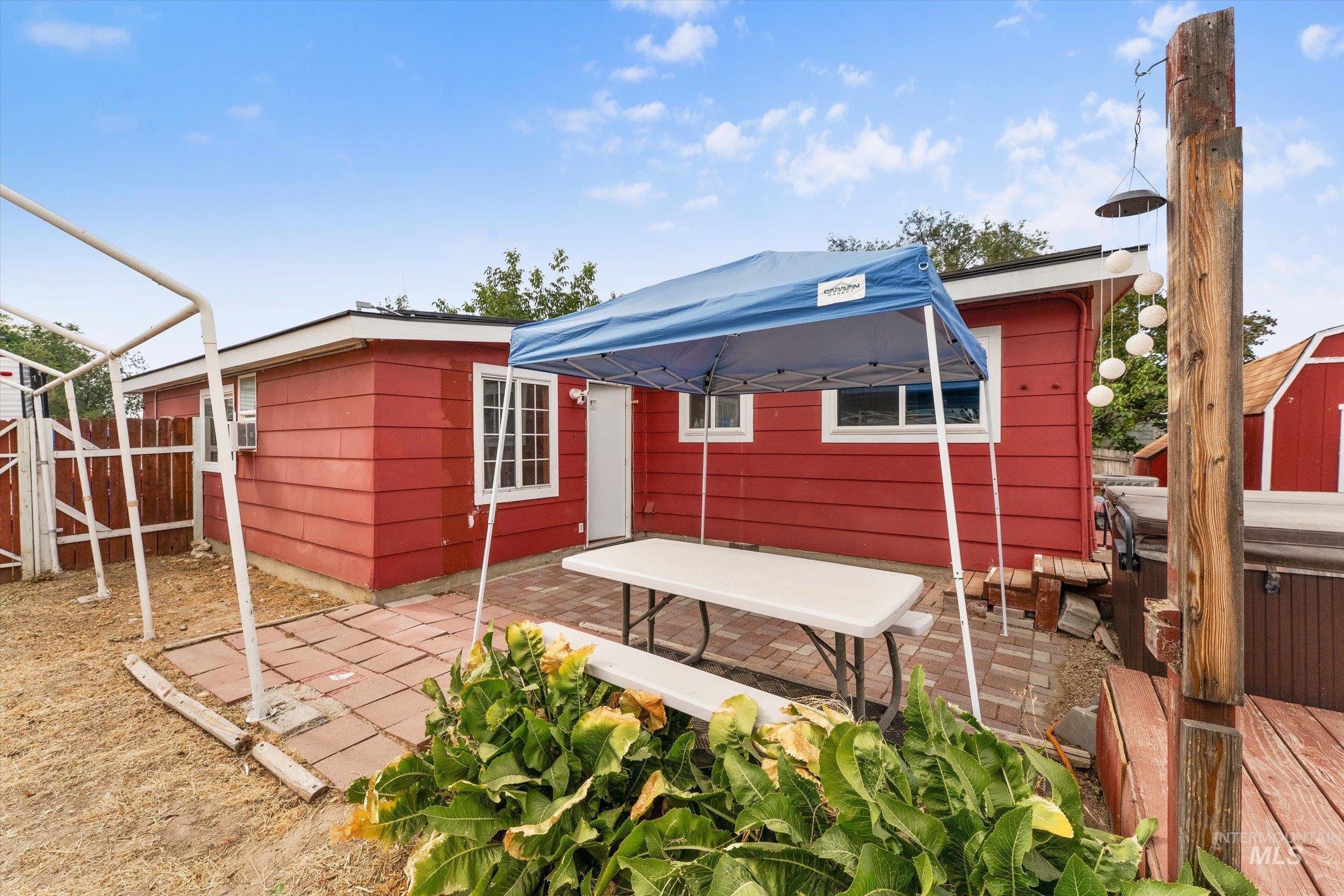 9860 W Fox Ridge Drive, Boise, Idaho 83709, 3 Bedrooms, 1 Bathroom, Residential For Sale, Price $385,000, 98998760