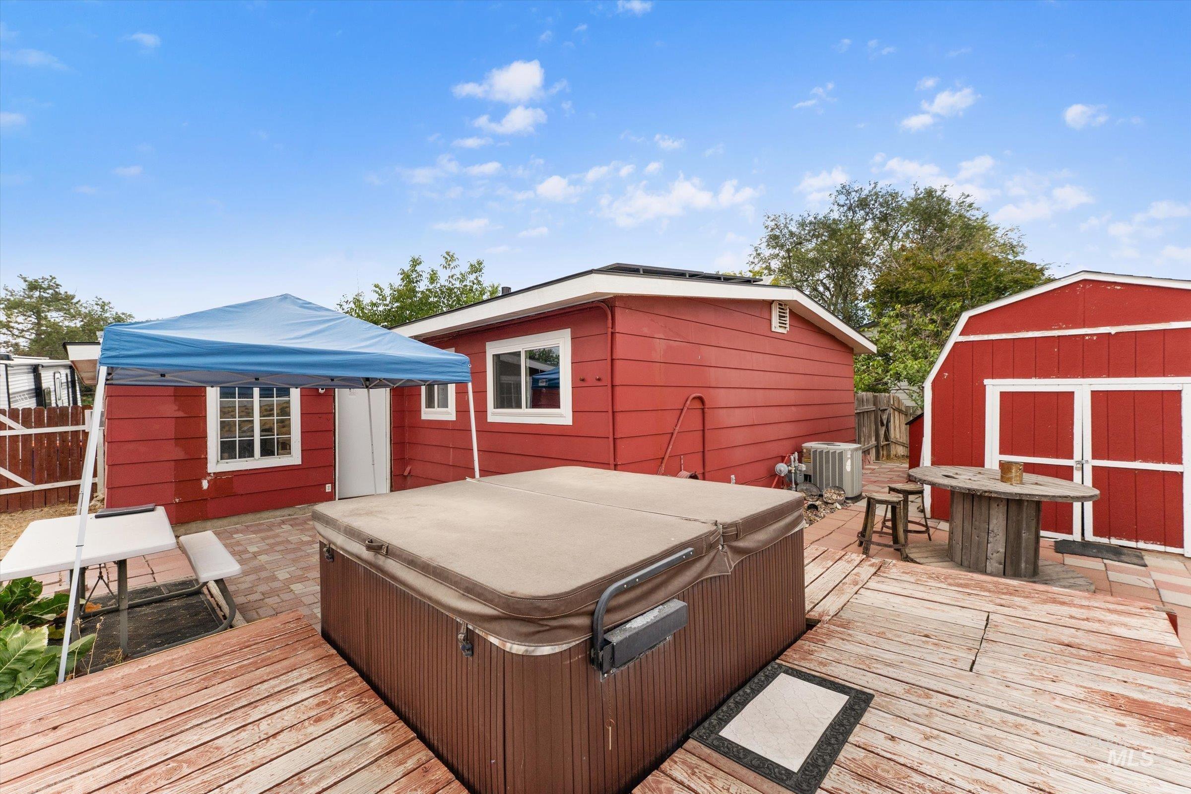 9860 W Fox Ridge Drive, Boise, Idaho 83709, 3 Bedrooms, 1 Bathroom, Residential For Sale, Price $385,000, 98998760