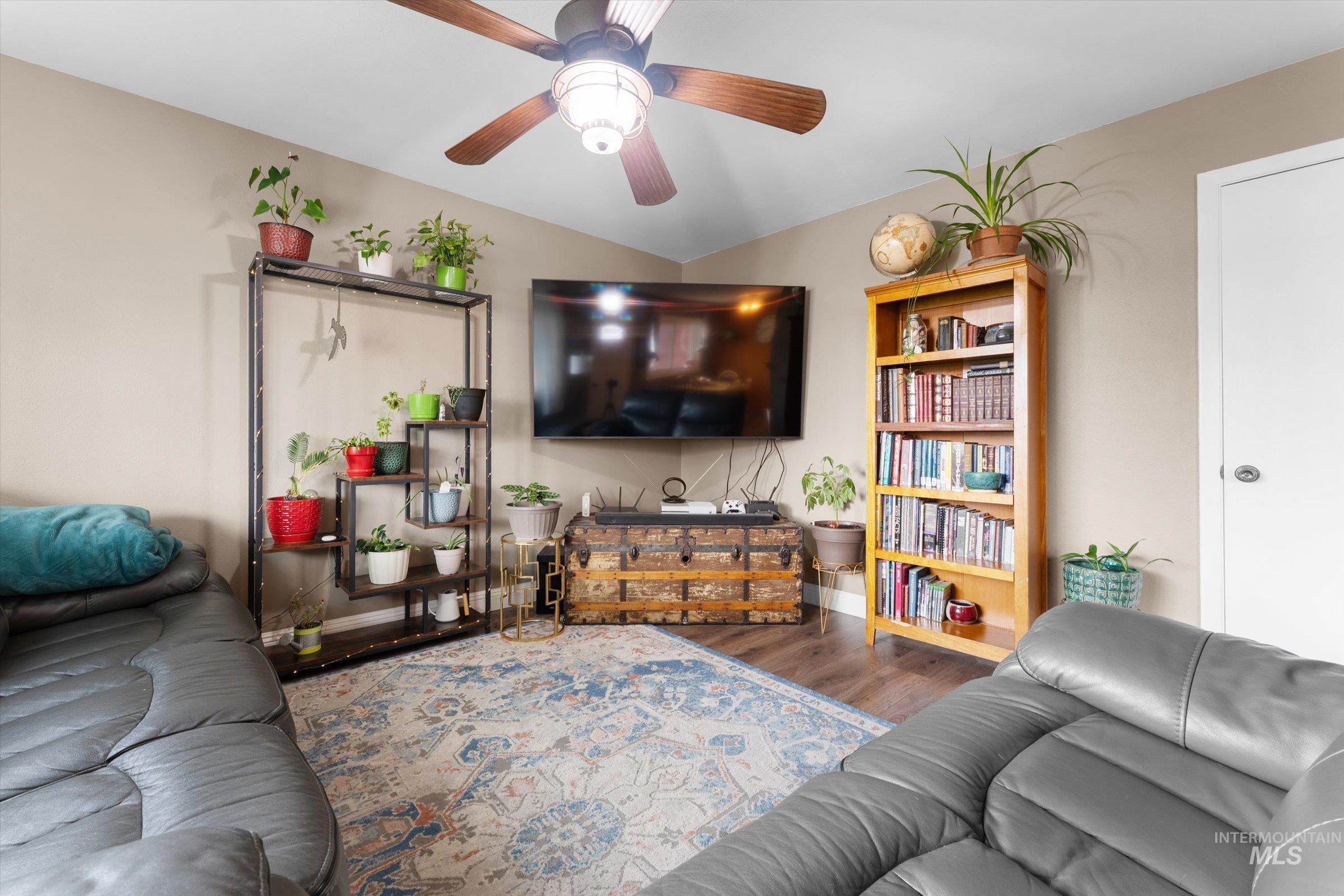 9860 W Fox Ridge Drive, Boise, Idaho 83709, 3 Bedrooms, 1 Bathroom, Residential For Sale, Price $385,000, 98998760