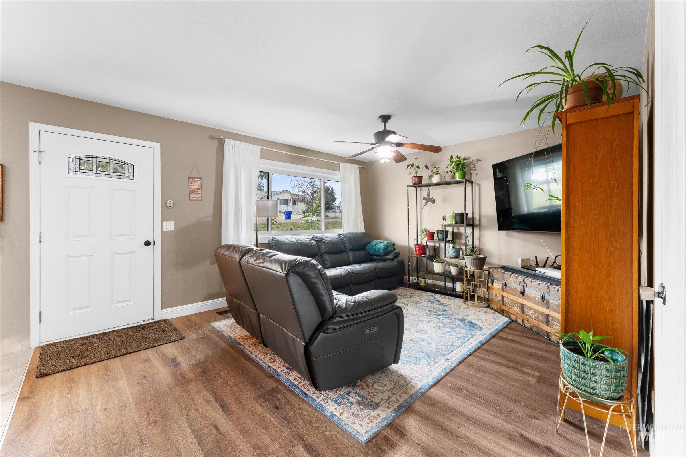 9860 W Fox Ridge Drive, Boise, Idaho 83709, 3 Bedrooms, 1 Bathroom, Residential For Sale, Price $385,000, 98998760