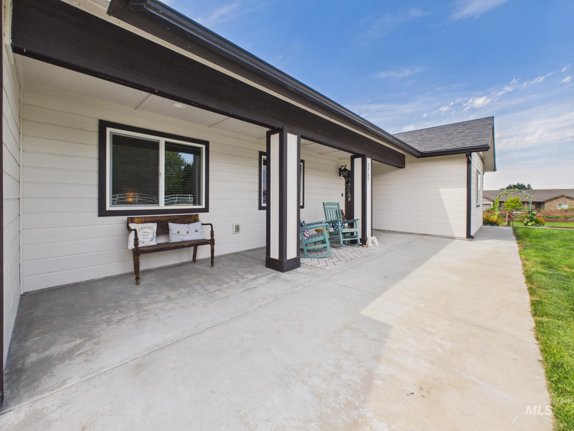 1757 Jewell Ln, Emmett, Idaho 83617, 4 Bedrooms, 3 Bathrooms, Residential For Sale, Price $920,000, 98998761