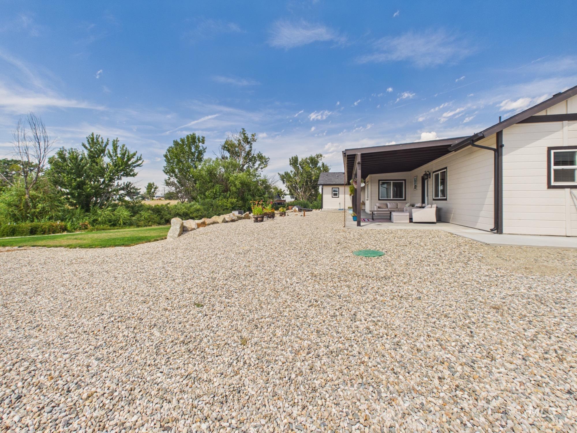 1757 Jewell Ln, Emmett, Idaho 83617, 4 Bedrooms, 3 Bathrooms, Residential For Sale, Price $920,000, 98998761