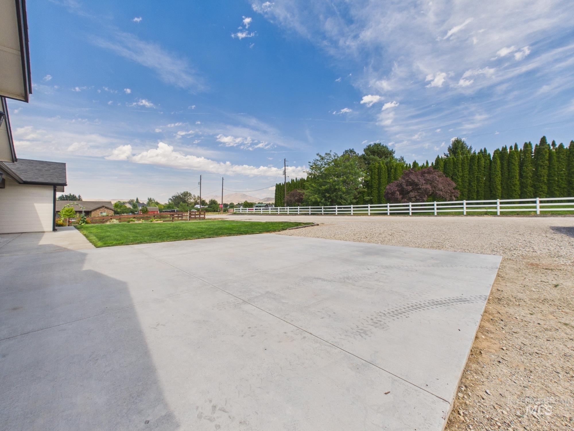 1757 Jewell Ln, Emmett, Idaho 83617, 4 Bedrooms, 3 Bathrooms, Residential For Sale, Price $920,000, 98998761