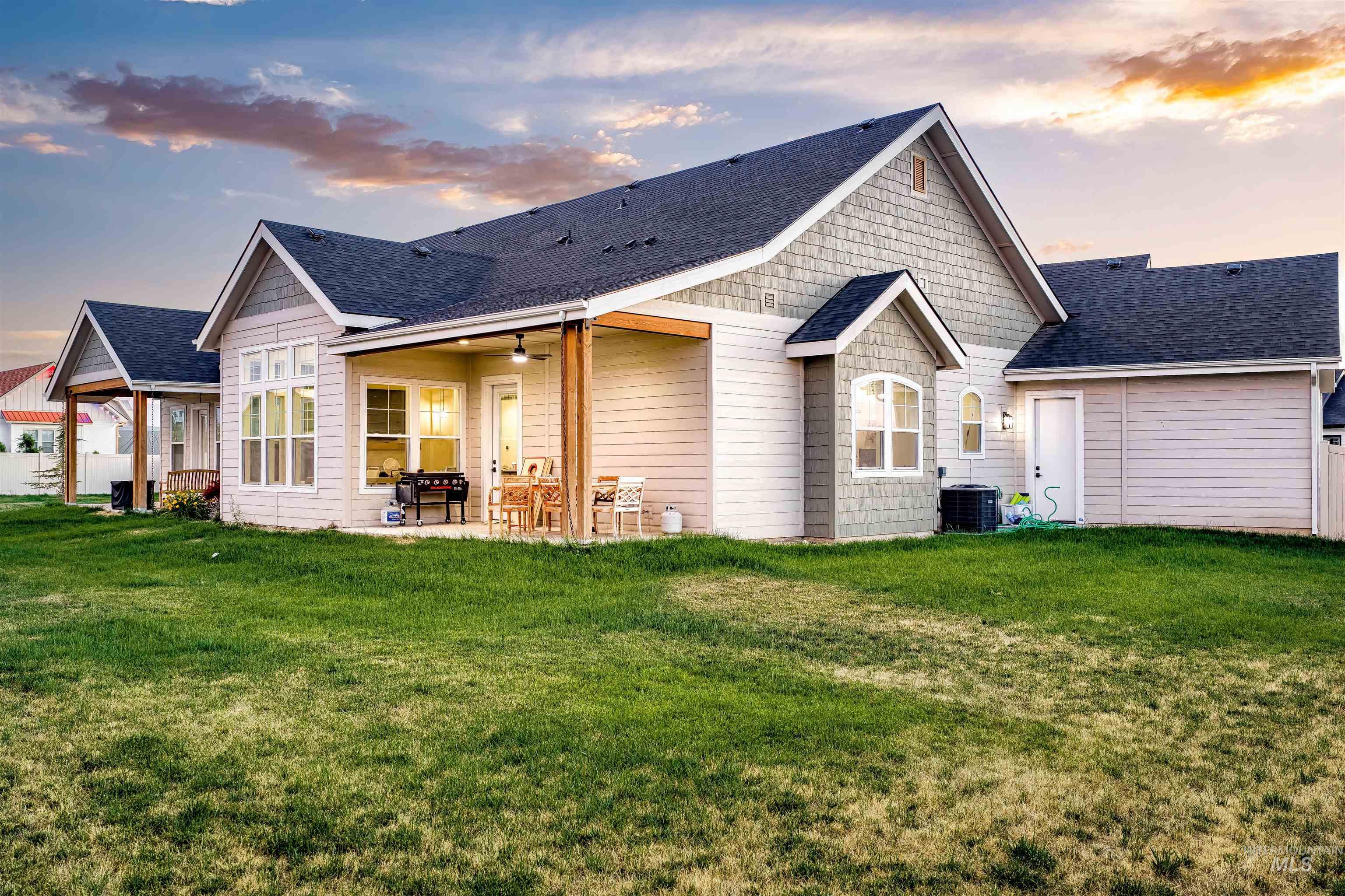 24806 Thunder Cloud St, Middleton, Idaho 83644, 4 Bedrooms, 3 Bathrooms, Residential For Sale, Price $850,000, 98998762