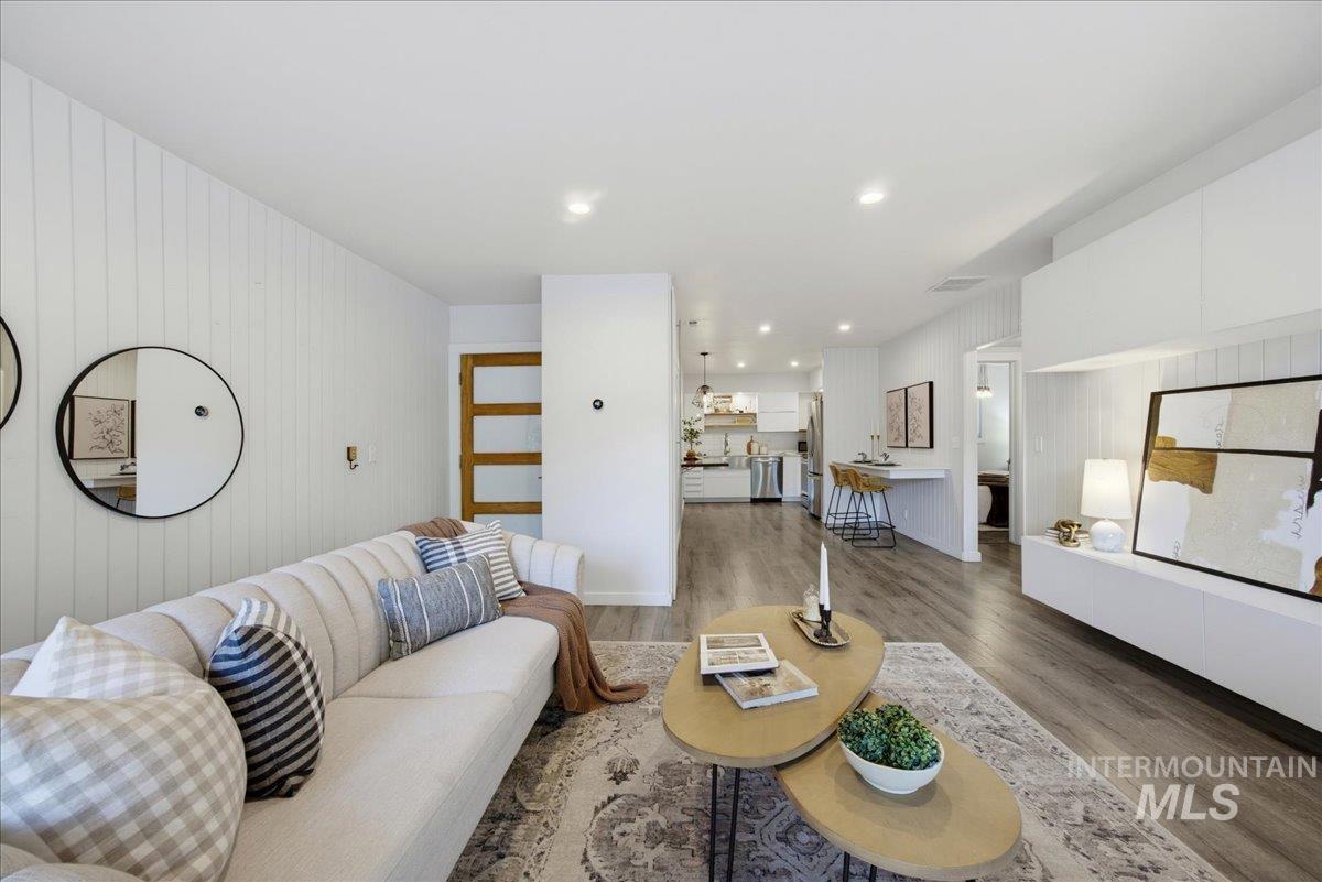925 N 9th, Boise, Idaho 83702, 1 Bedroom, 1 Bathroom, Residential For Sale, Price $359,990, 98998763