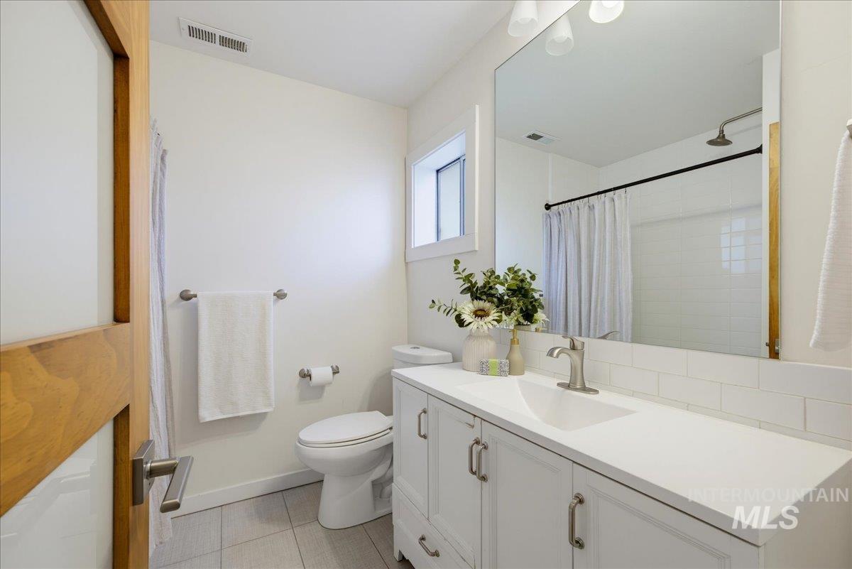 925 N 9th, Boise, Idaho 83702, 1 Bedroom, 1 Bathroom, Residential For Sale, Price $359,990, 98998763