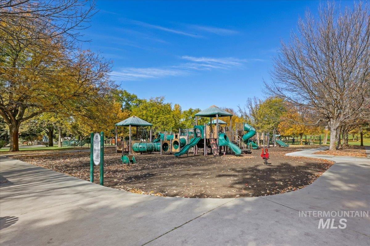 925 N 9th, Boise, Idaho 83702, 1 Bedroom, 1 Bathroom, Residential For Sale, Price $359,990, 98998763