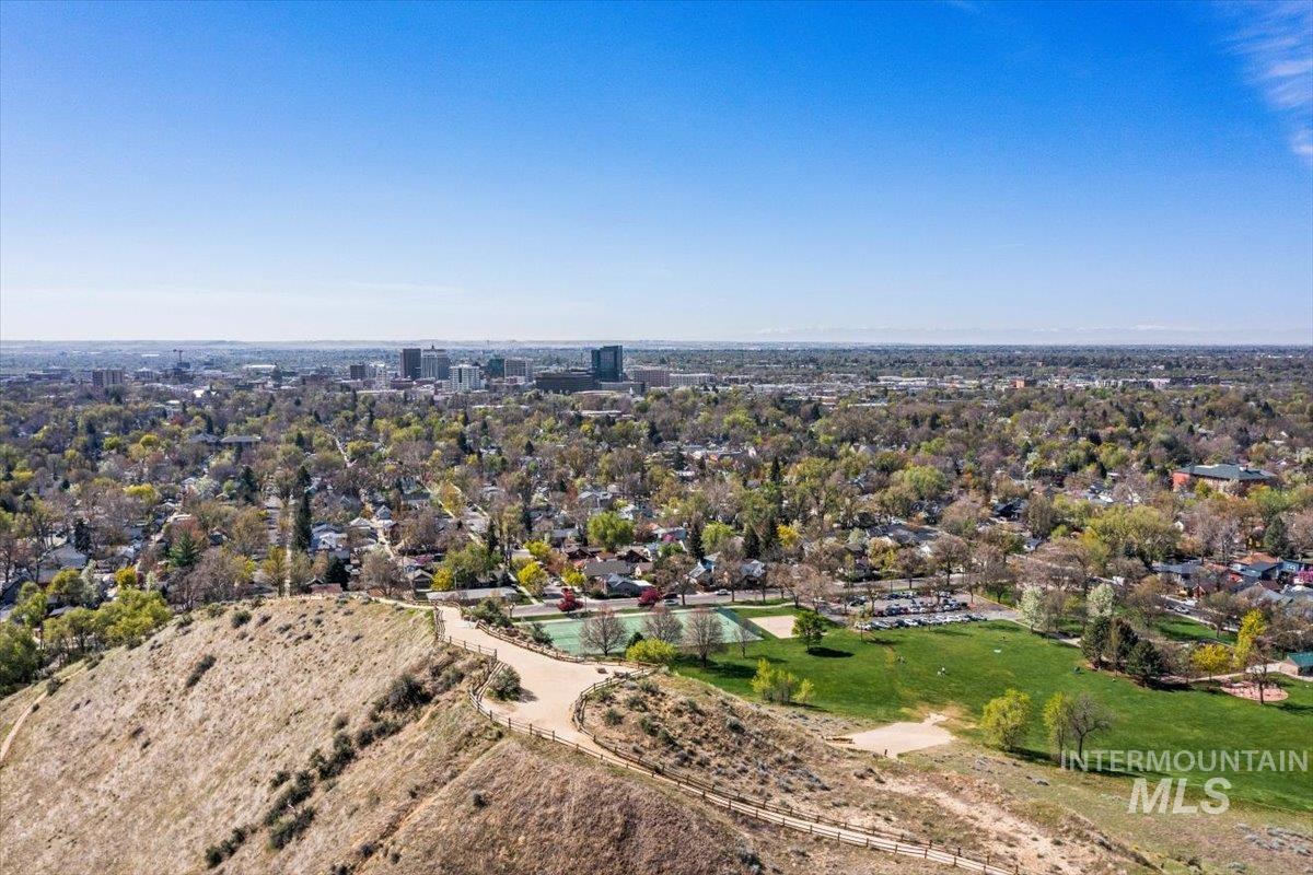 925 N 9th, Boise, Idaho 83702, 1 Bedroom, 1 Bathroom, Residential For Sale, Price $359,990, 98998763