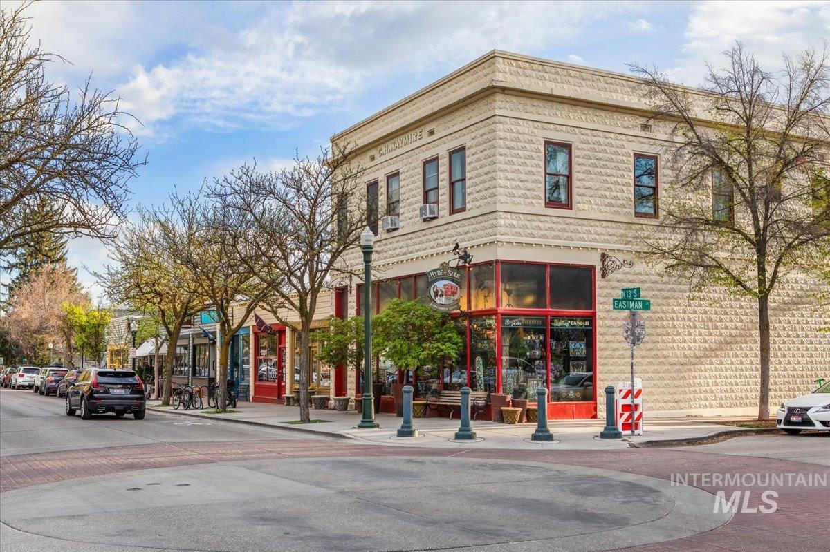 925 N 9th, Boise, Idaho 83702, 1 Bedroom, 1 Bathroom, Residential For Sale, Price $359,990, 98998763
