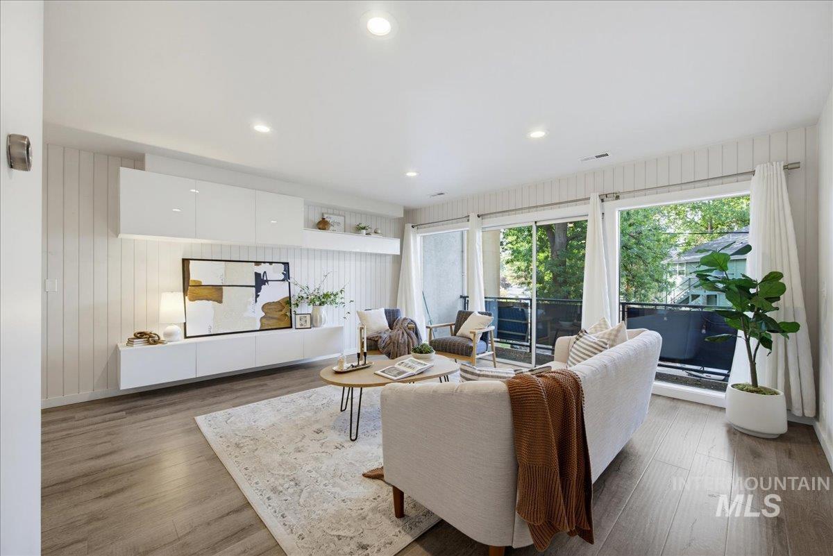 925 N 9th, Boise, Idaho 83702, 1 Bedroom, 1 Bathroom, Residential For Sale, Price $359,990, 98998763