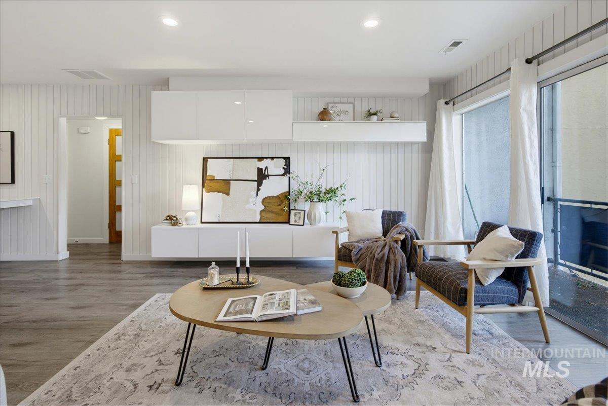 925 N 9th, Boise, Idaho 83702, 1 Bedroom, 1 Bathroom, Residential For Sale, Price $359,990, 98998763