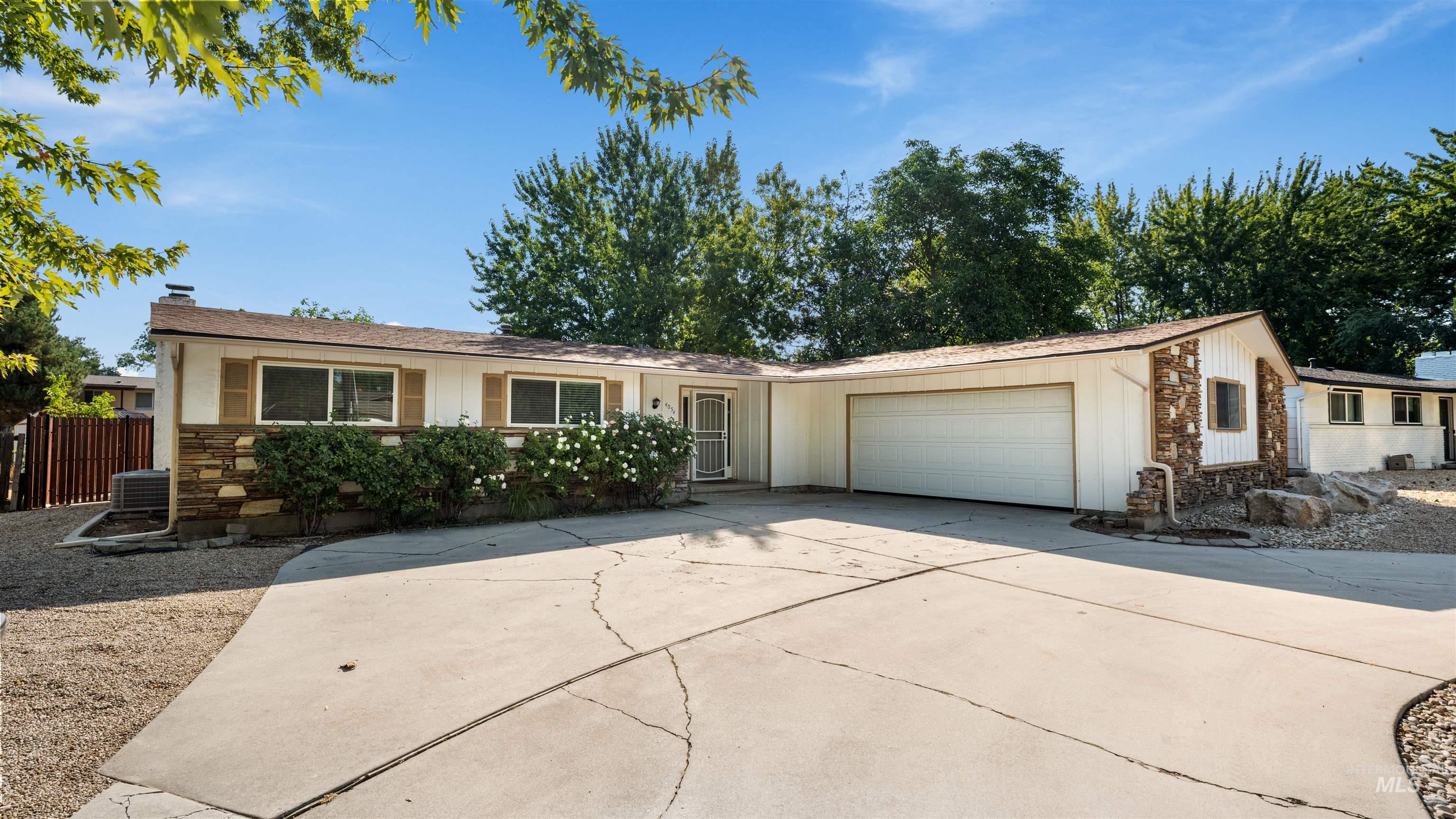4054 N Maple Grove Rd, Boise, Idaho 83704, 3 Bedrooms, 2 Bathrooms, Residential For Sale, Price $429,000, 98998764