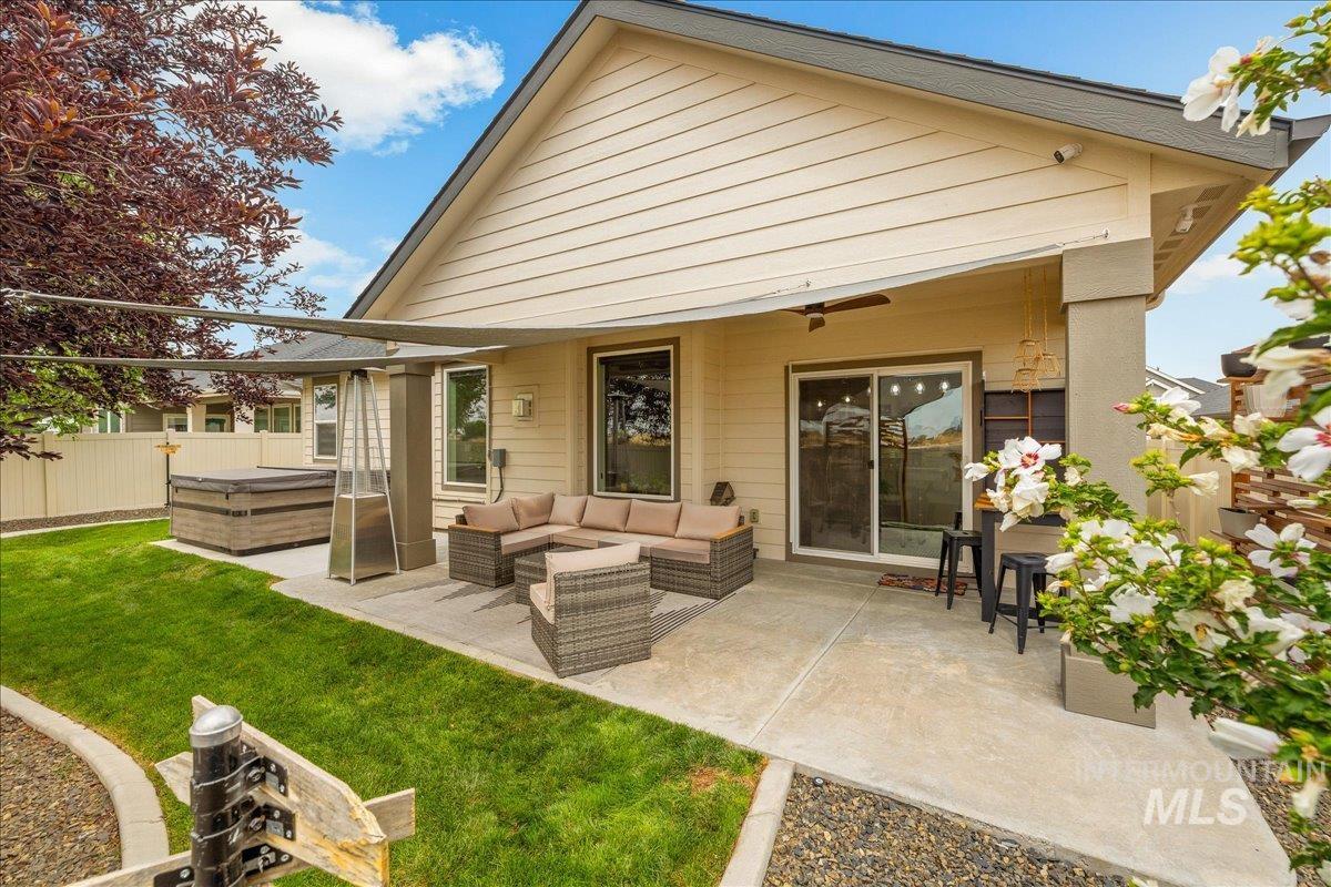 819 E Crest Ridge, Meridian, Idaho 83642, 4 Bedrooms, 2 Bathrooms, Residential For Sale, Price $690,000, 98998766