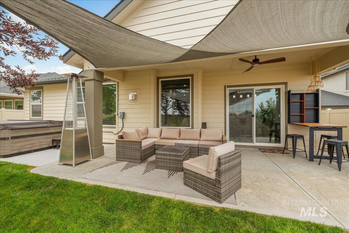 819 E Crest Ridge, Meridian, Idaho 83642, 4 Bedrooms, 2 Bathrooms, Residential For Sale, Price $690,000, 98998766