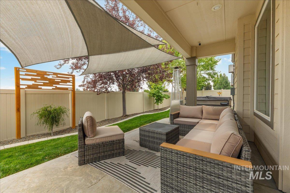 819 E Crest Ridge, Meridian, Idaho 83642, 4 Bedrooms, 2 Bathrooms, Residential For Sale, Price $690,000, 98998766