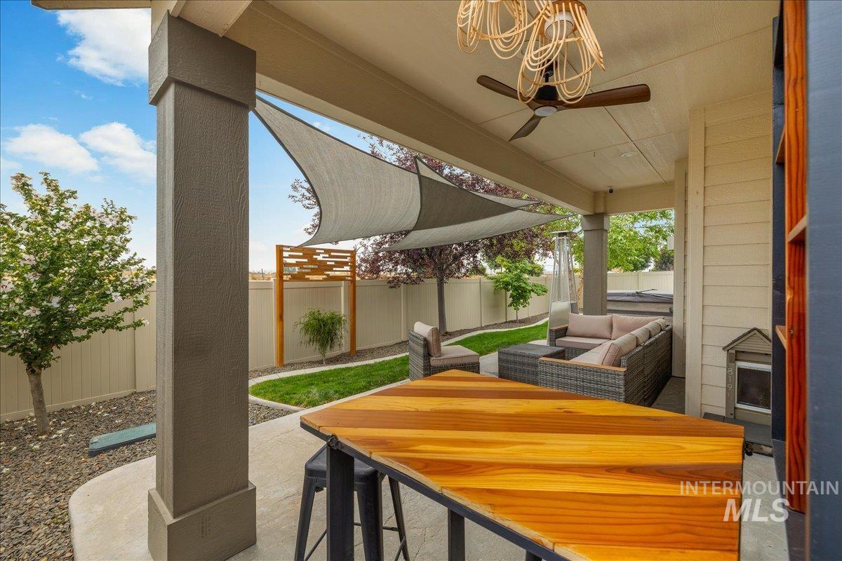 819 E Crest Ridge, Meridian, Idaho 83642, 4 Bedrooms, 2 Bathrooms, Residential For Sale, Price $690,000, 98998766
