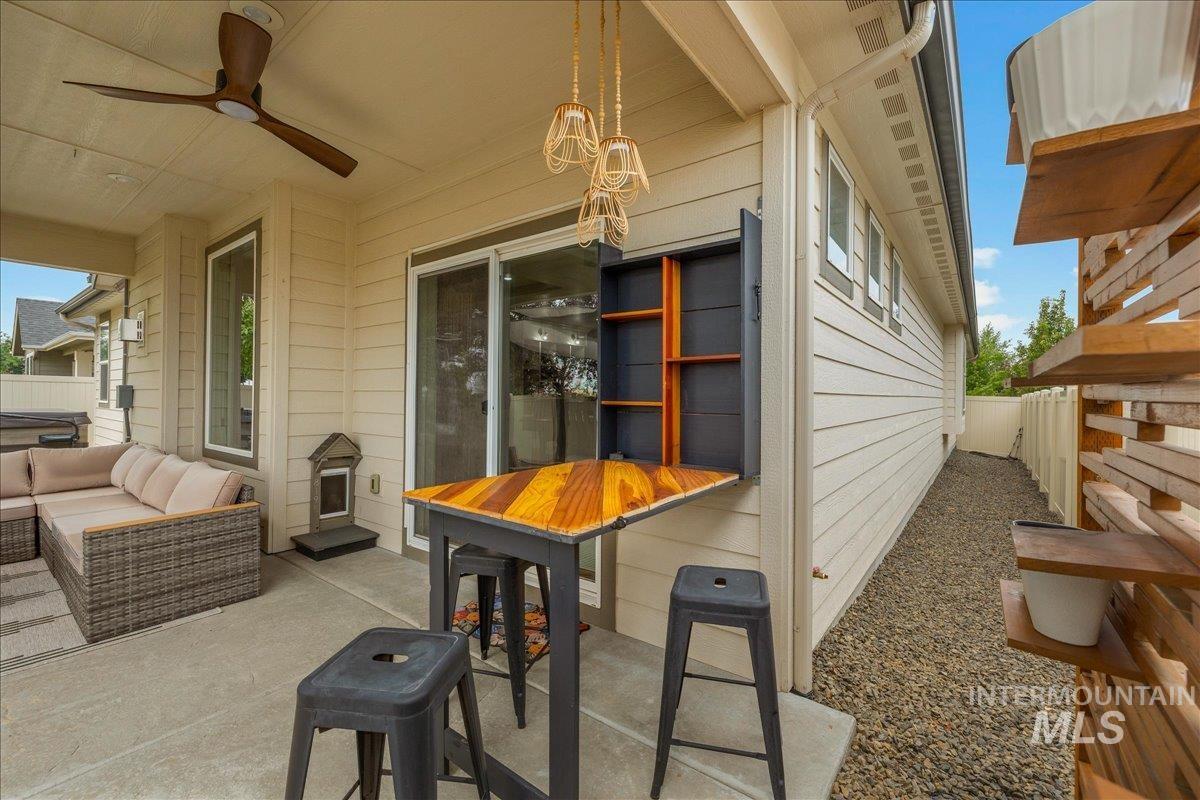 819 E Crest Ridge, Meridian, Idaho 83642, 4 Bedrooms, 2 Bathrooms, Residential For Sale, Price $690,000, 98998766