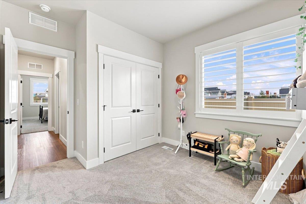 306 S Quincannon Ln, Star, Idaho 83669, 3 Bedrooms, 2.5 Bathrooms, Residential For Sale, Price $799,000, 98998767