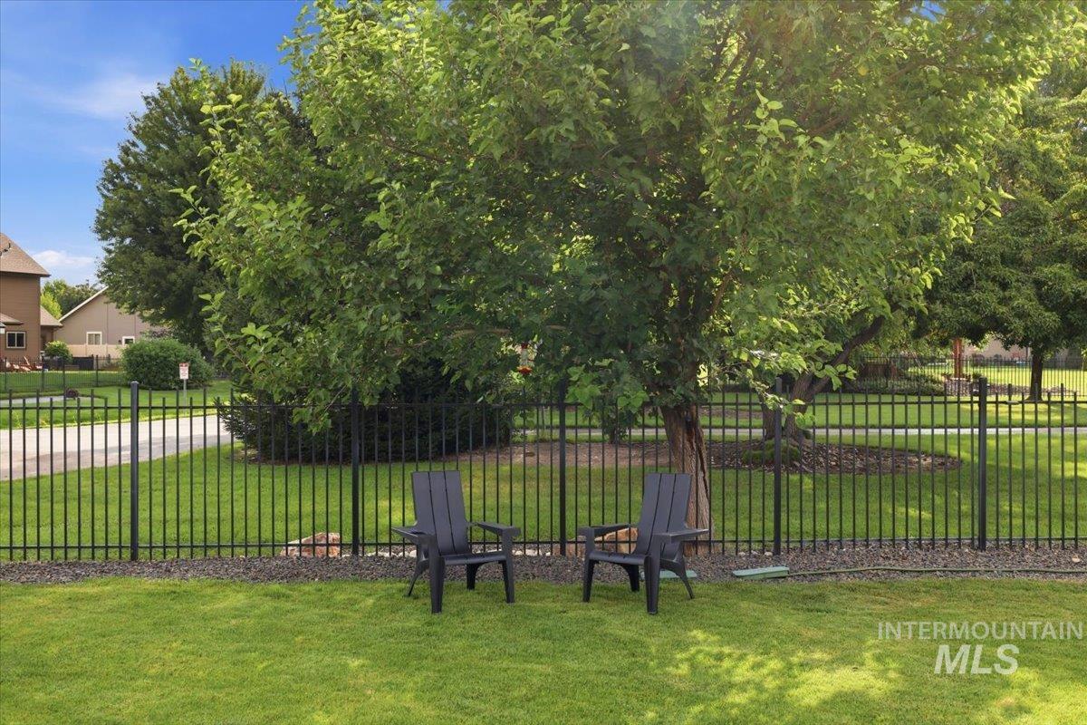 306 S Quincannon Ln, Star, Idaho 83669, 3 Bedrooms, 2.5 Bathrooms, Residential For Sale, Price $799,000, 98998767