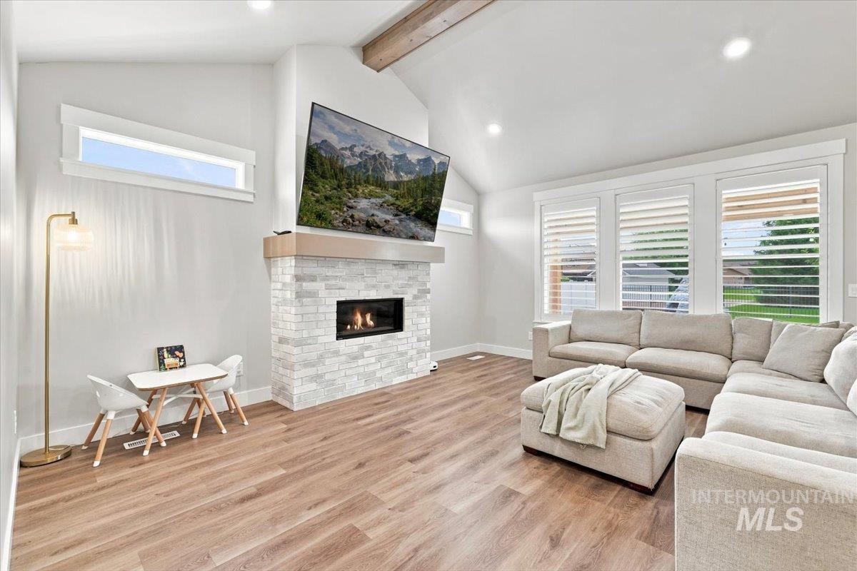 306 S Quincannon Ln, Star, Idaho 83669, 3 Bedrooms, 2.5 Bathrooms, Residential For Sale, Price $799,000, 98998767