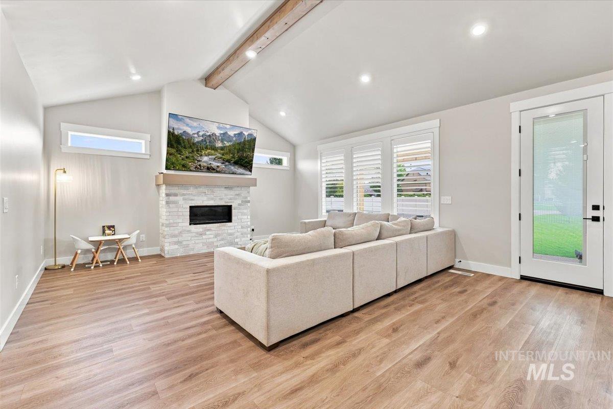 306 S Quincannon Ln, Star, Idaho 83669, 3 Bedrooms, 2.5 Bathrooms, Residential For Sale, Price $799,000, 98998767