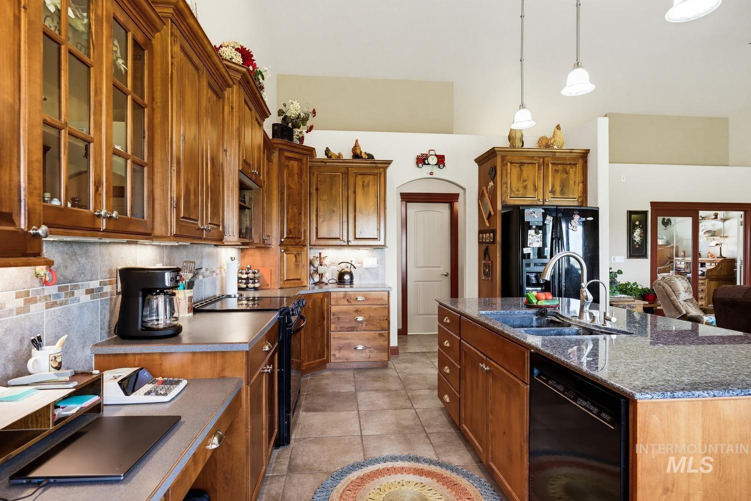 18341 Bellomy Lane, Wilder, Idaho 83676, 3 Bedrooms, 2.5 Bathrooms, Residential For Sale, Price $765,000, 98998768