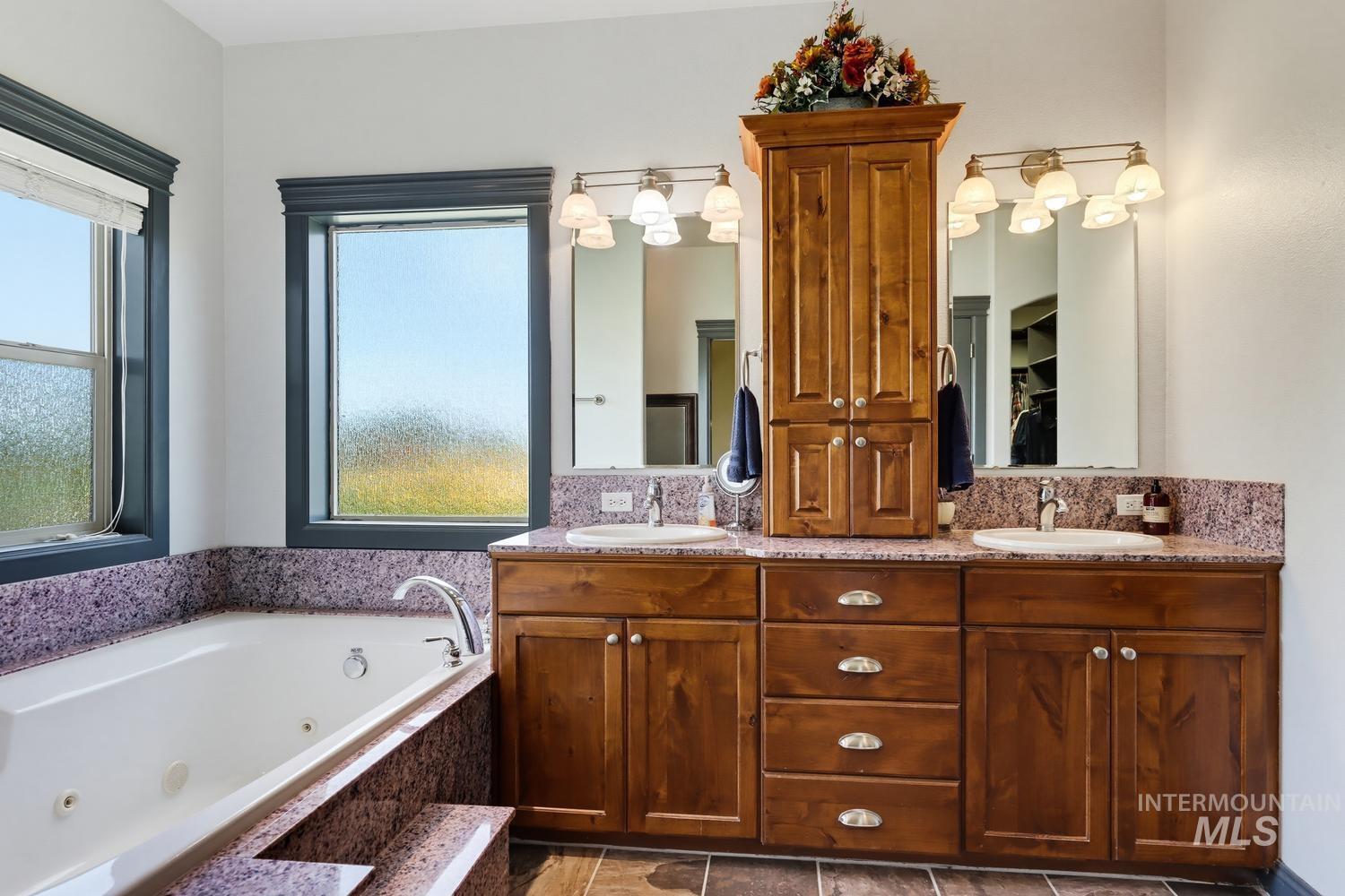 18341 Bellomy Lane, Wilder, Idaho 83676, 3 Bedrooms, 2.5 Bathrooms, Residential For Sale, Price $765,000, 98998768
