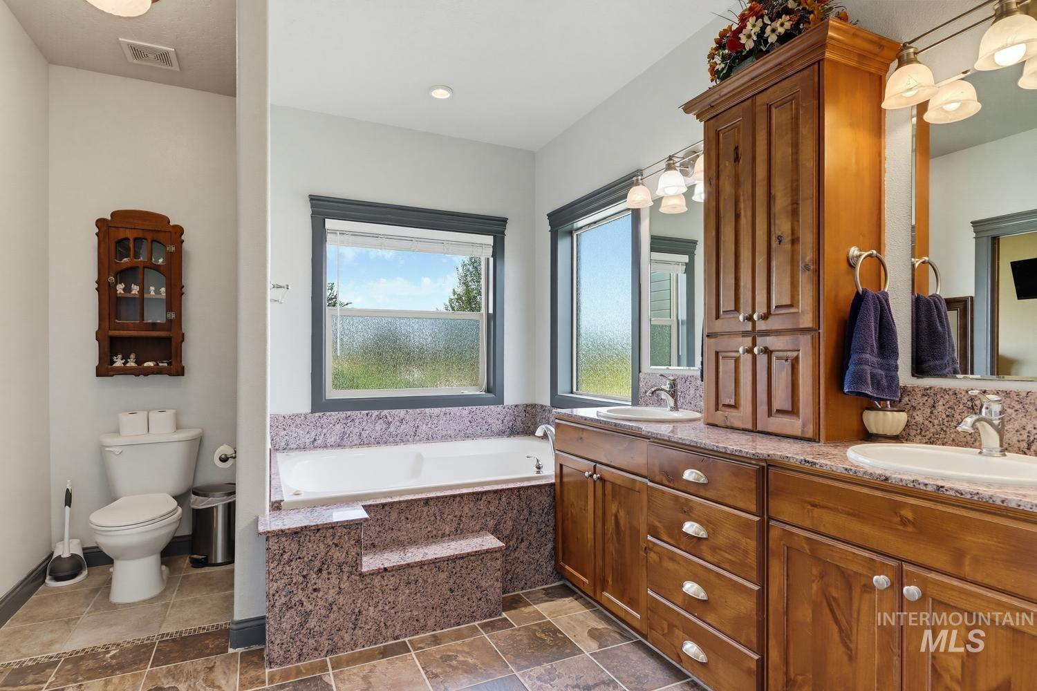 18341 Bellomy Lane, Wilder, Idaho 83676, 3 Bedrooms, 2.5 Bathrooms, Residential For Sale, Price $765,000, 98998768