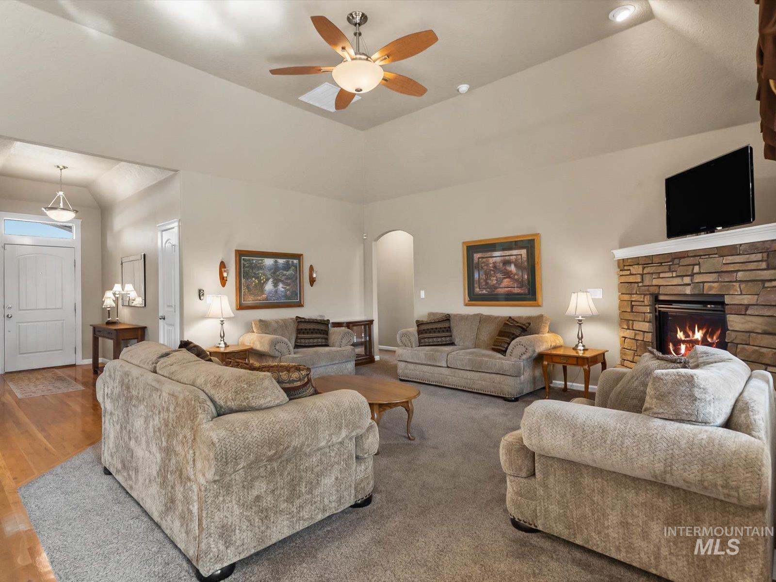 1118 Regency Way, Emmett, Idaho 83617, 4 Bedrooms, 2.5 Bathrooms, Residential For Sale, Price $525,000,MLS 98998769