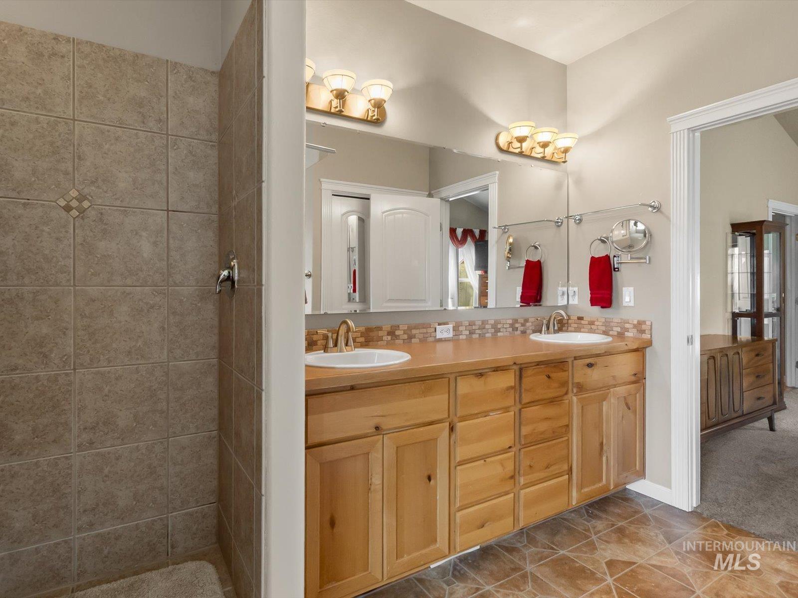 1118 Regency Way, Emmett, Idaho 83617, 4 Bedrooms, 2.5 Bathrooms, Residential For Sale, Price $525,000,MLS 98998769