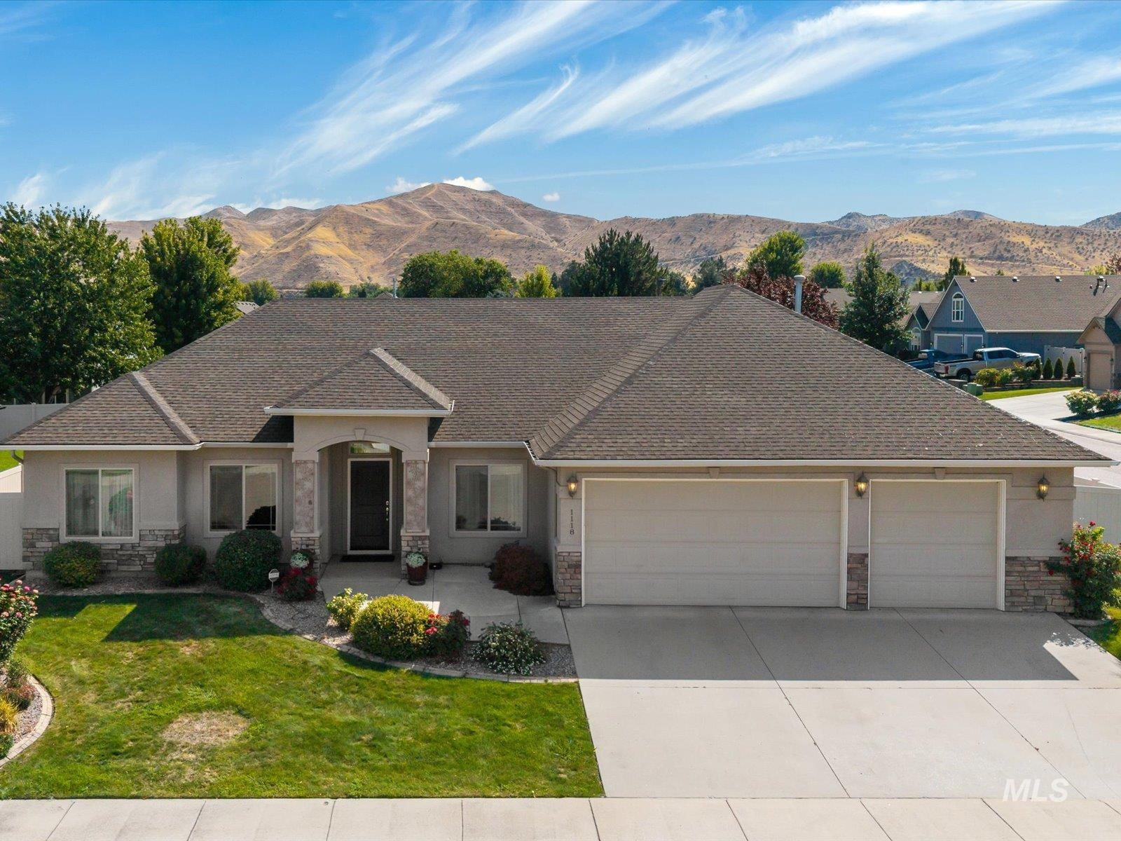 1118 Regency Way, Emmett, Idaho 83617, 4 Bedrooms, 2.5 Bathrooms, Residential For Sale, Price $525,000,MLS 98998769