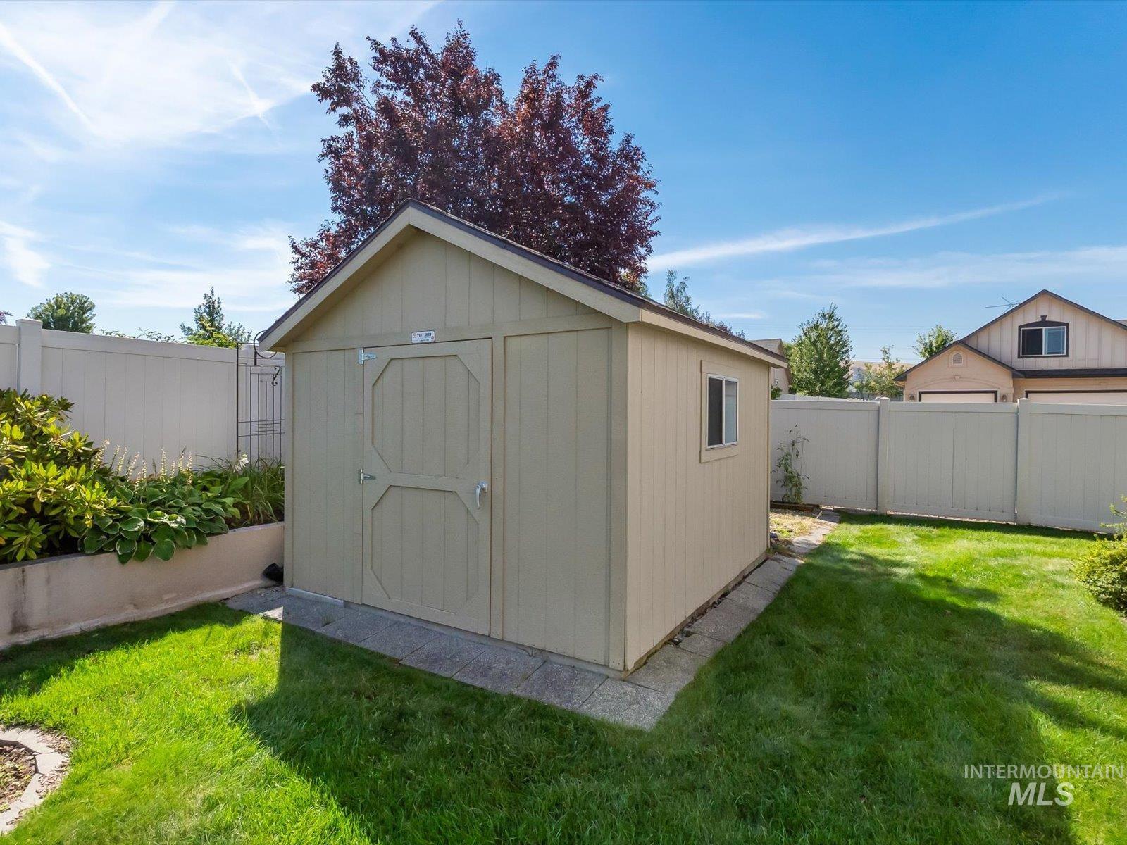 1118 Regency Way, Emmett, Idaho 83617, 4 Bedrooms, 2.5 Bathrooms, Residential For Sale, Price $525,000,MLS 98998769
