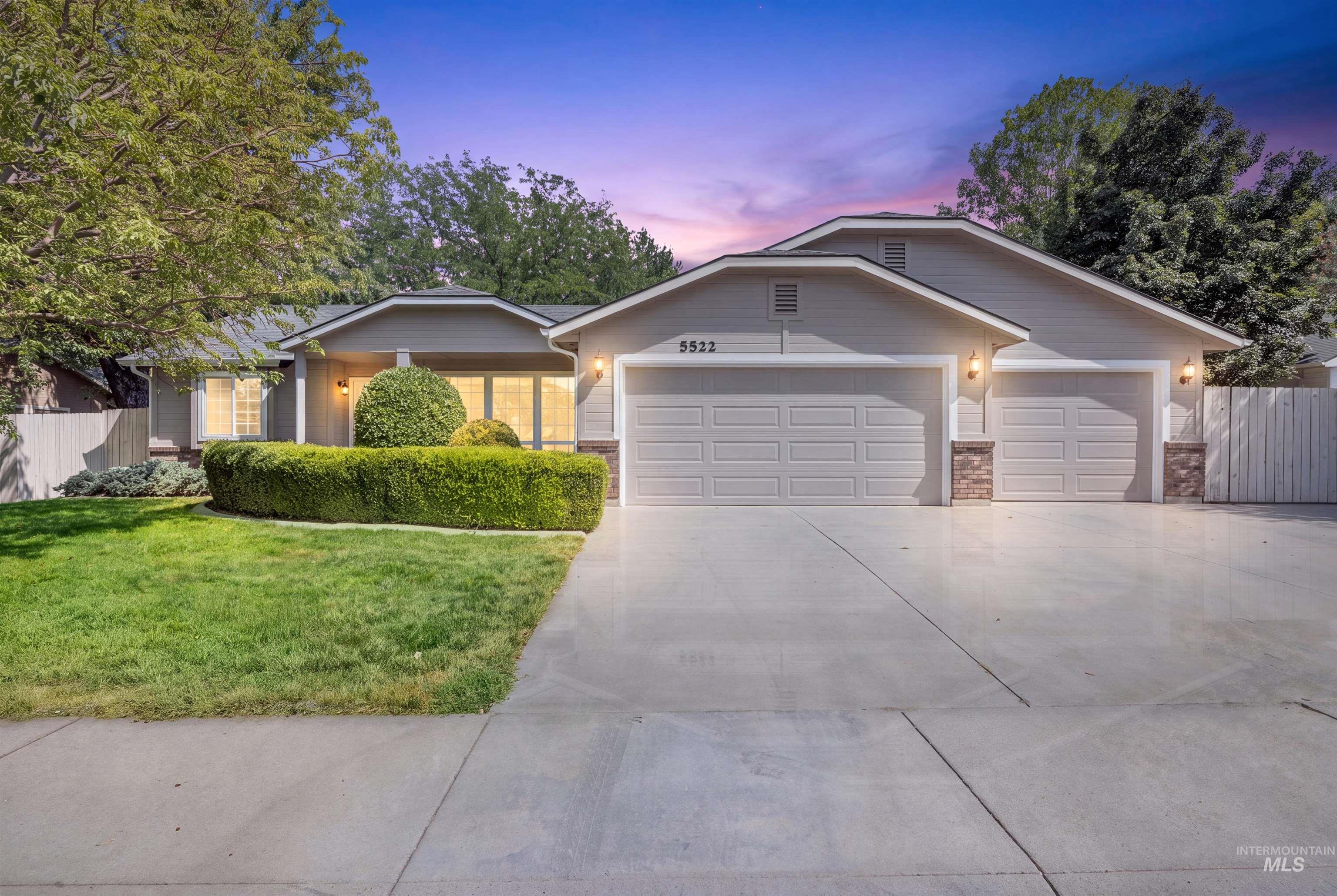 5522 S Santa Cruz, Boise, Idaho 83709, 3 Bedrooms, 2 Bathrooms, Residential For Sale, Price $450,000, 98998770